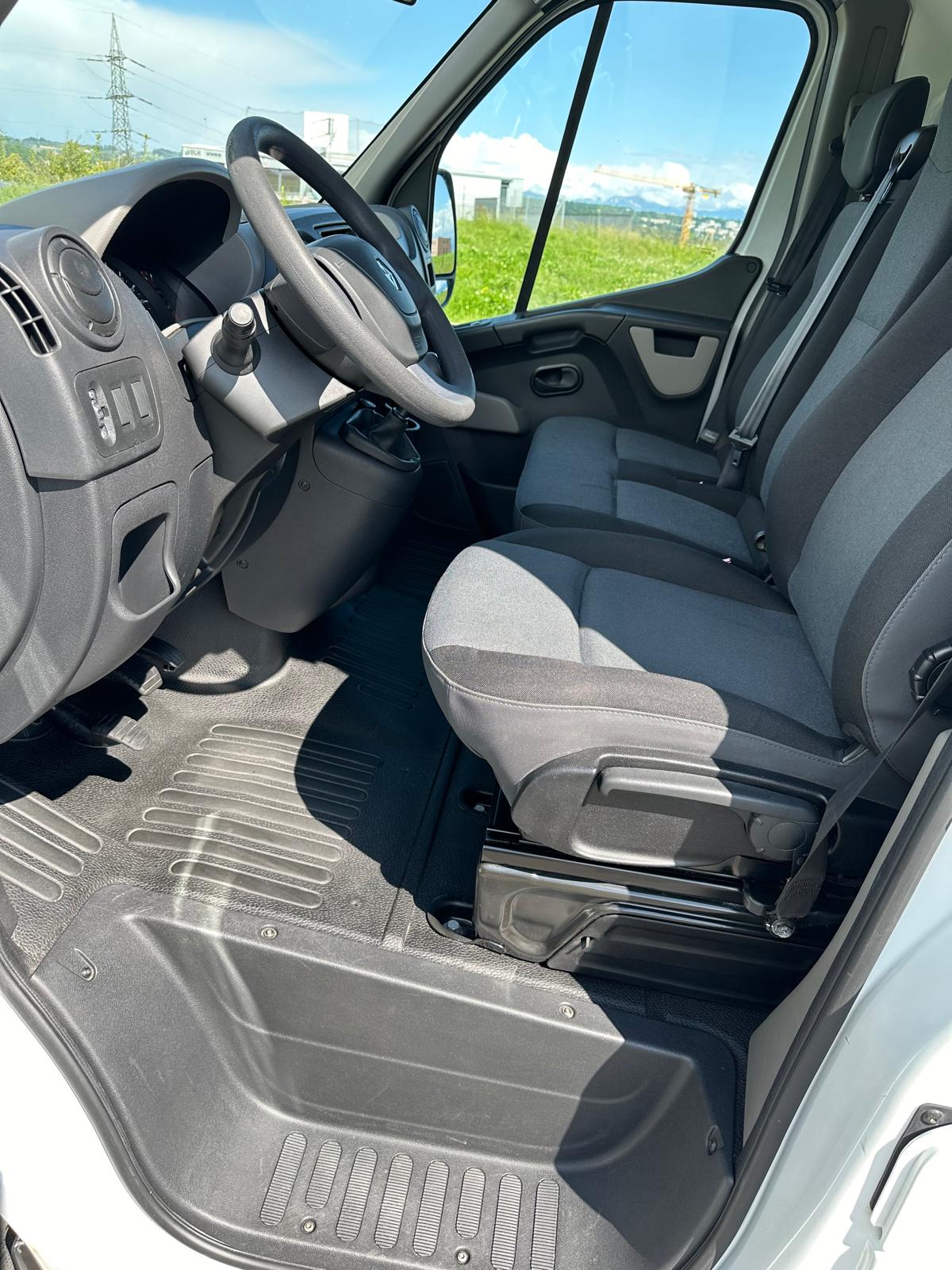 RENAULT Master T35 2.3dCi L2H2-image-7