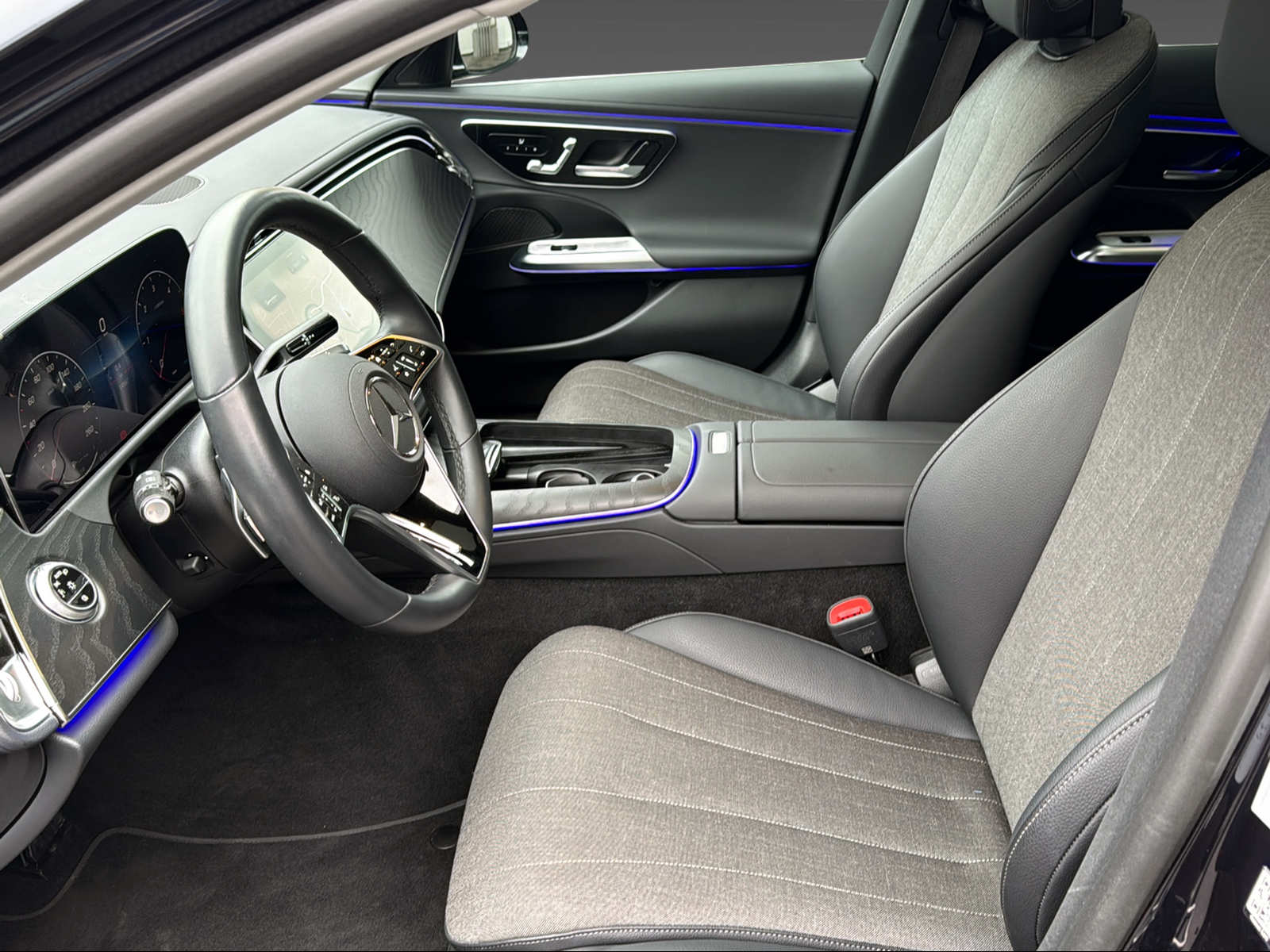 MERCEDES-BENZ E 220 d T 4M 9G-Tronic-image-6