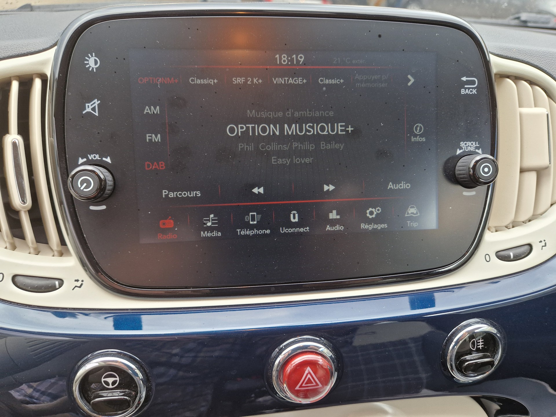 FIAT 500 1.0 N3 MildHybrid Lounge-image-12