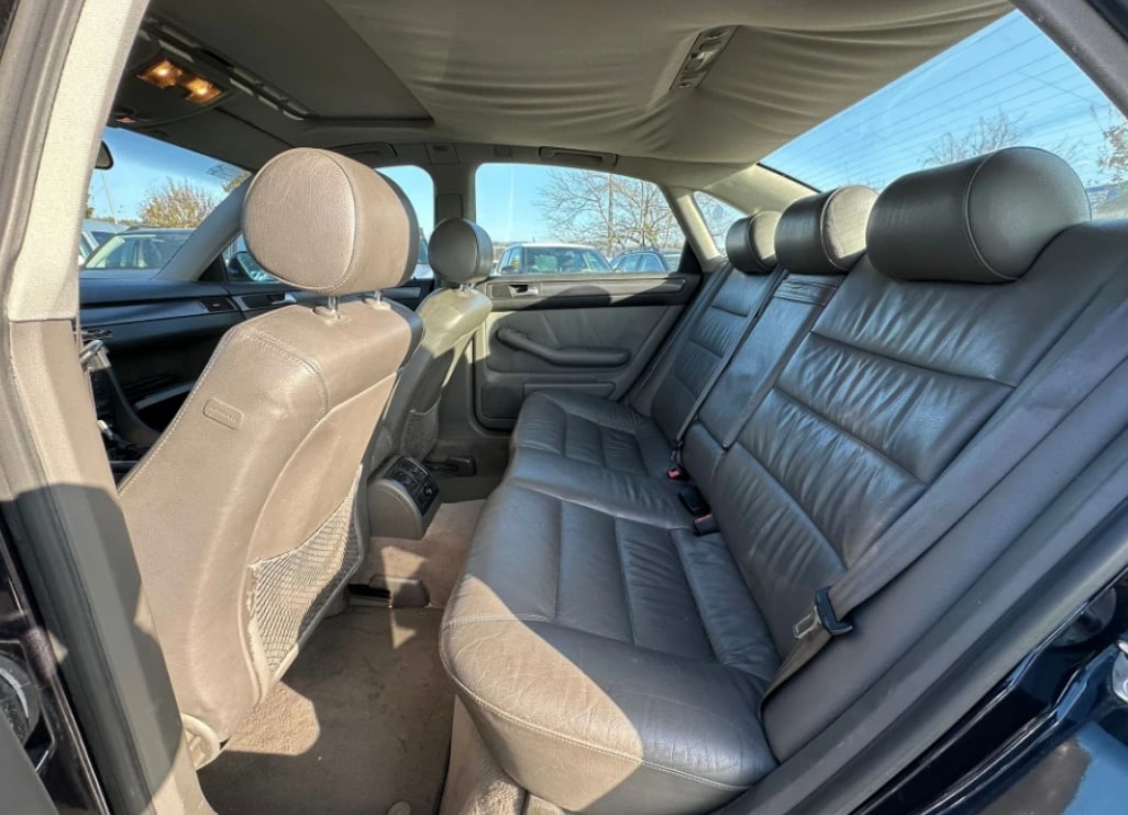 AUDI A6 2.4-image-8