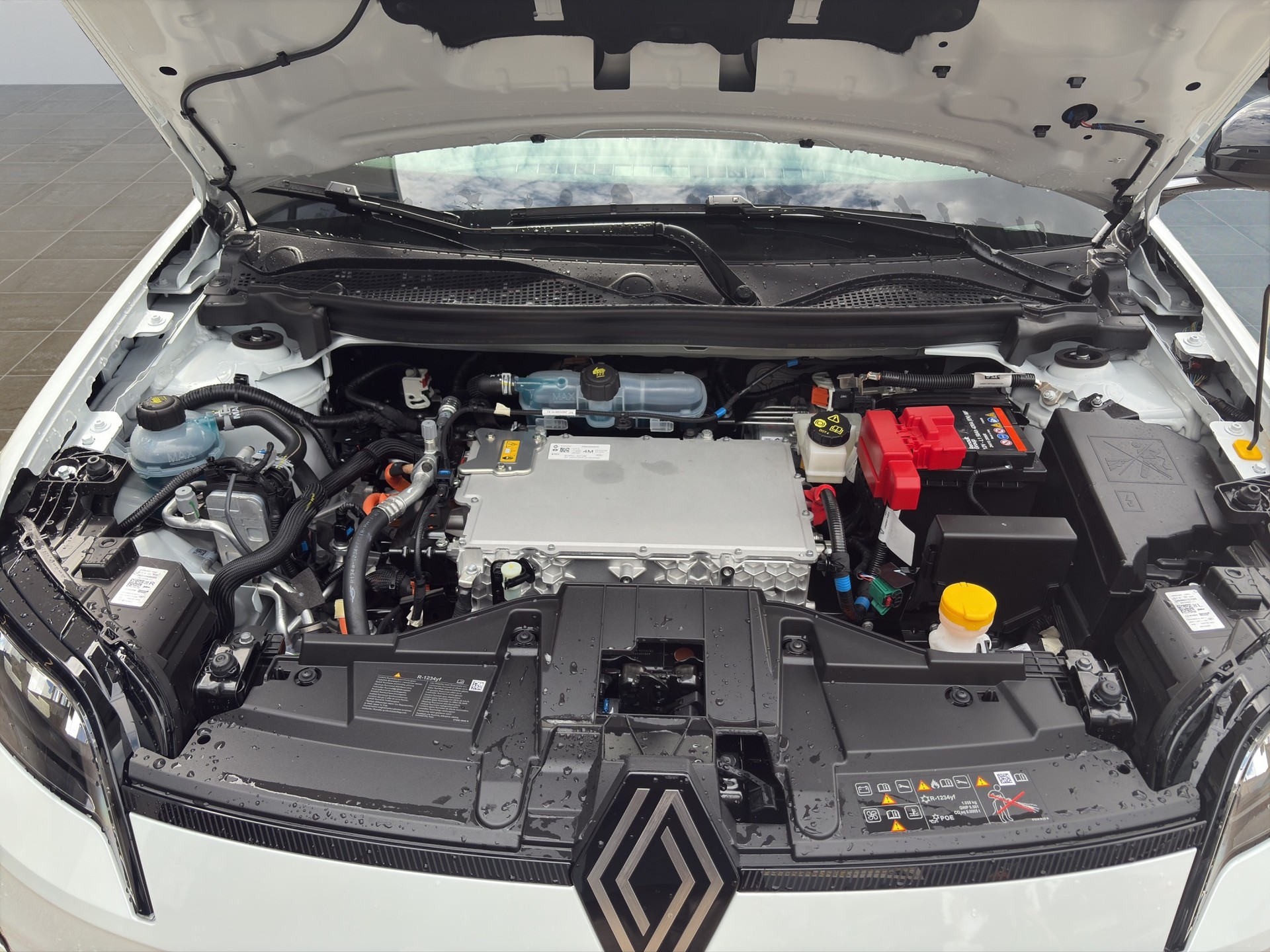 RENAULT R5 E-Tech Comfort Range 52 kWh Roland Garros-image-21