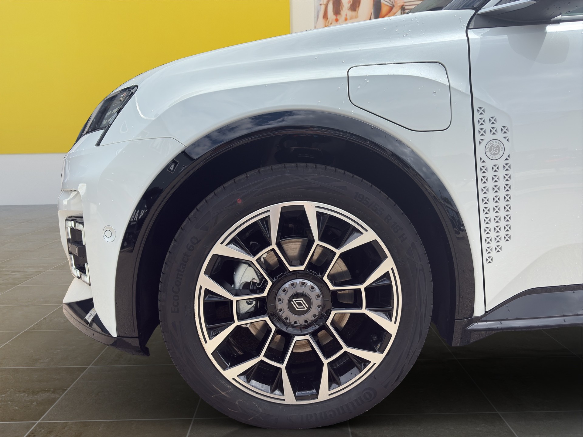 RENAULT R5 E-Tech Comfort Range 52 kWh Roland Garros-image-19