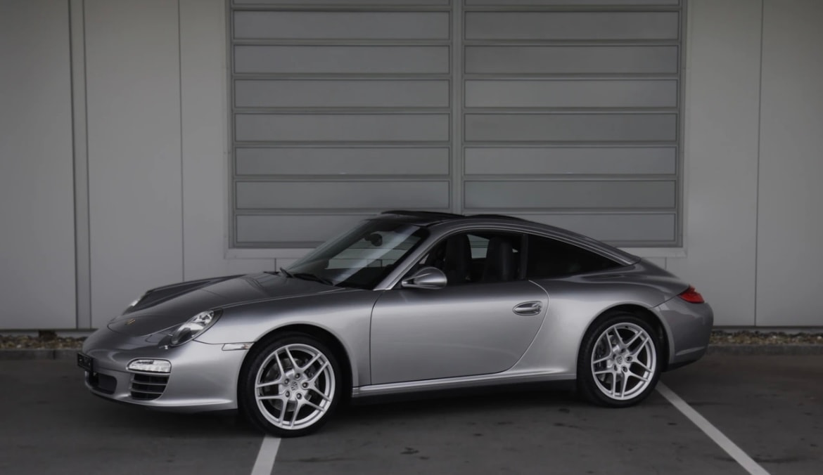 PORSCHE 911 Targa 4-image-2