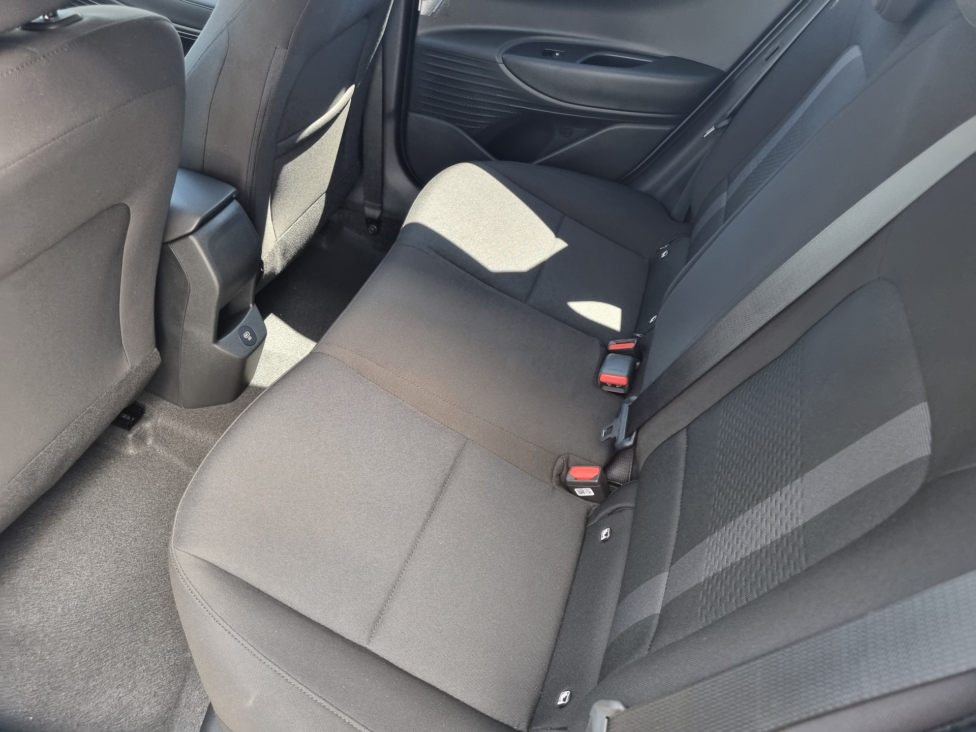 HYUNDAI i20 1.0 T-GDi Amplia DCT-image-6