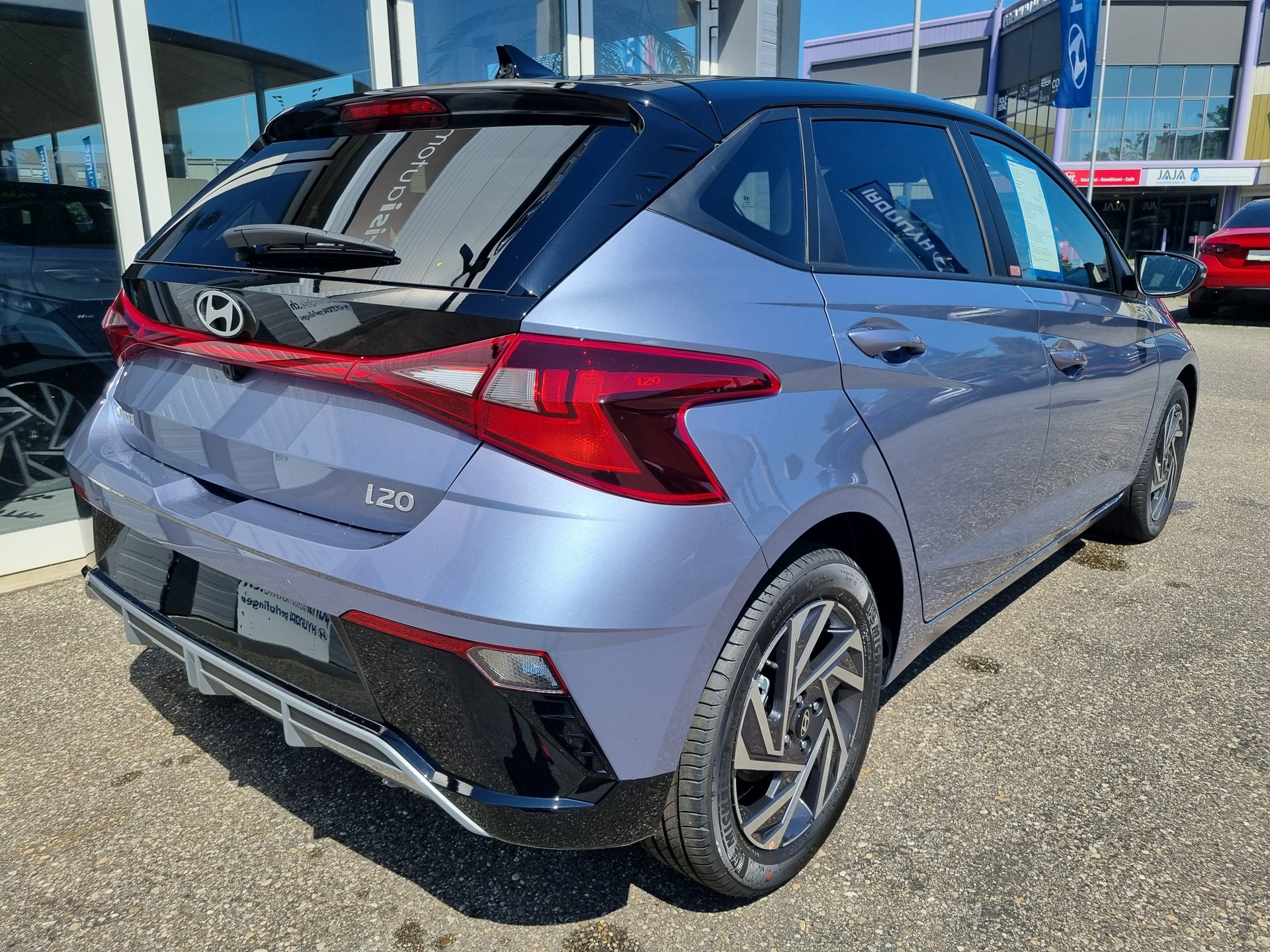 HYUNDAI i20 1.0 T-GDi Amplia DCT-image-2