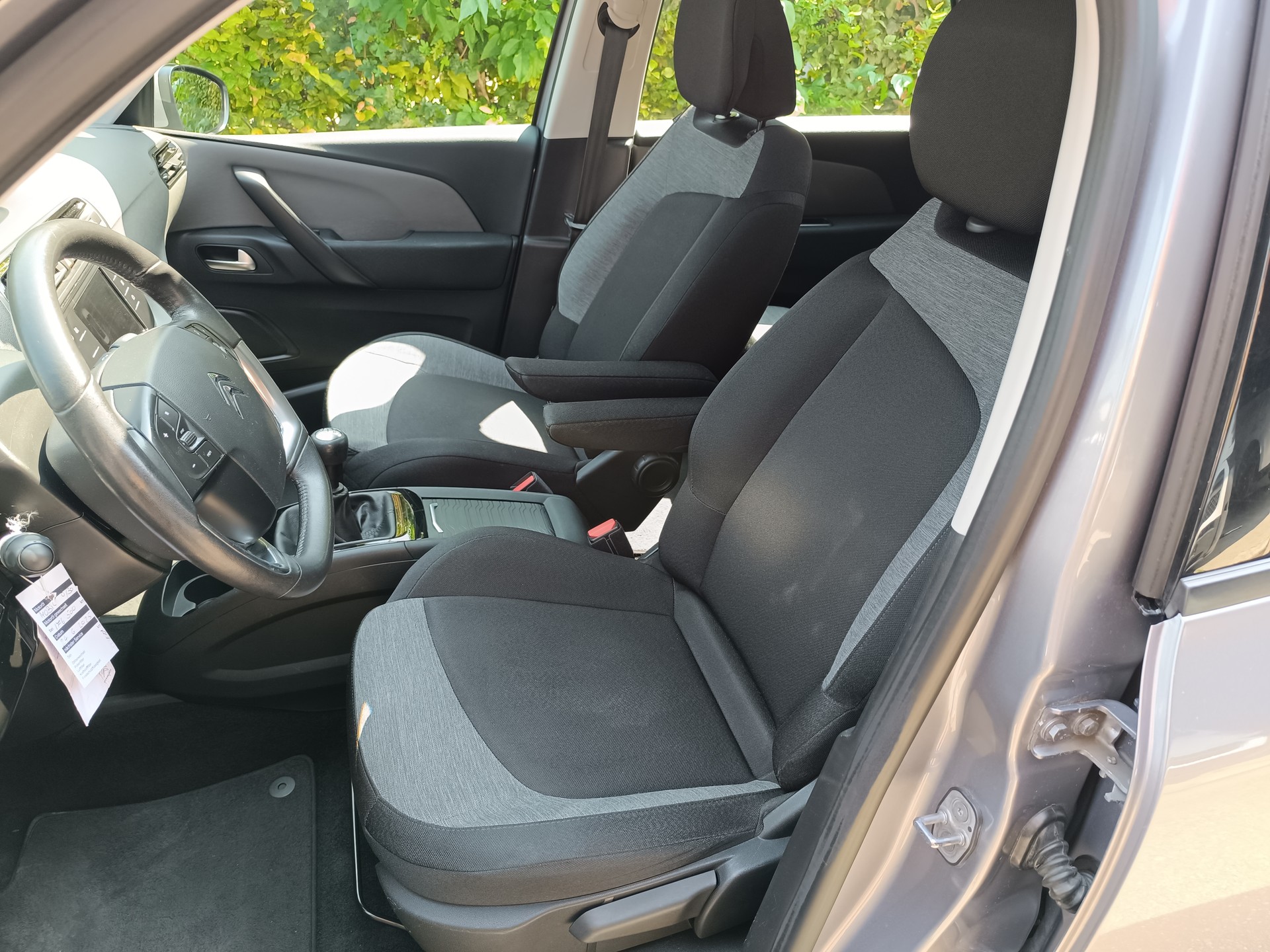 CITROEN C4 Picasso 1.2 Pure Tech Live-image-9