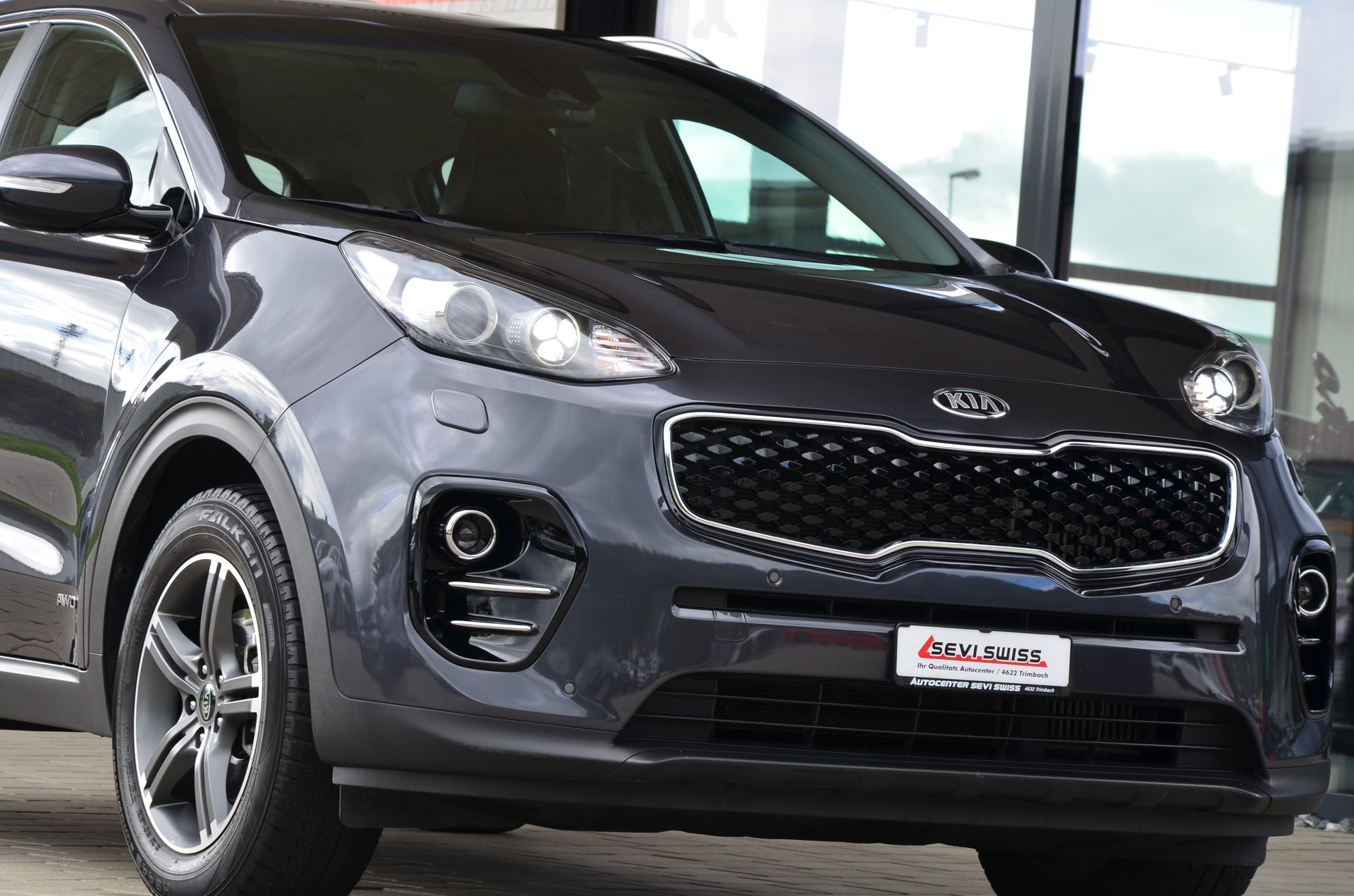 KIA Sportage 2.0CRDi Style GT Line 4WD Automat*Frisch ab MFK,1 Jahr oder 20'000km Garantie*-image-2