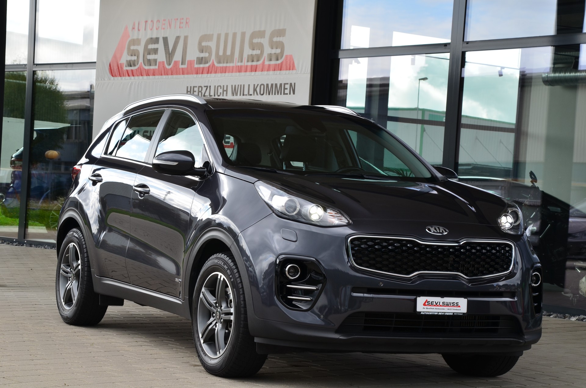 KIA Sportage 2.0CRDi Style GT Line 4WD Automat*Frisch ab MFK,1 Jahr oder 20'000km Garantie*-image-1