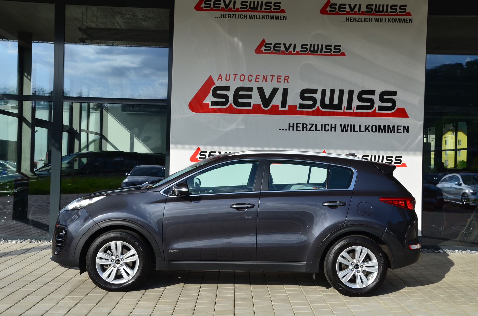 KIA Sportage 2.0CRDi Style GT Line 4WD Automat*Frisch ab MFK,1 Jahr oder 20'000km Garantie*-image-11