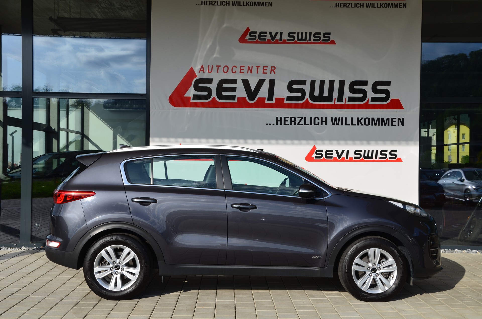 KIA Sportage 2.0CRDi Style GT Line 4WD Automat*Frisch ab MFK,1 Jahr oder 20'000km Garantie*-image-10