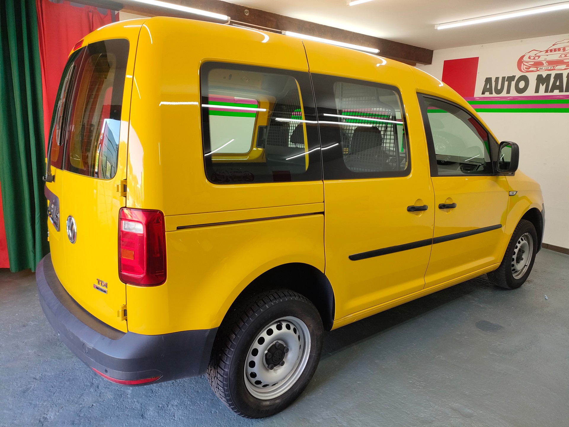 VW CADDY 4Motion 2.0TDI-image-7