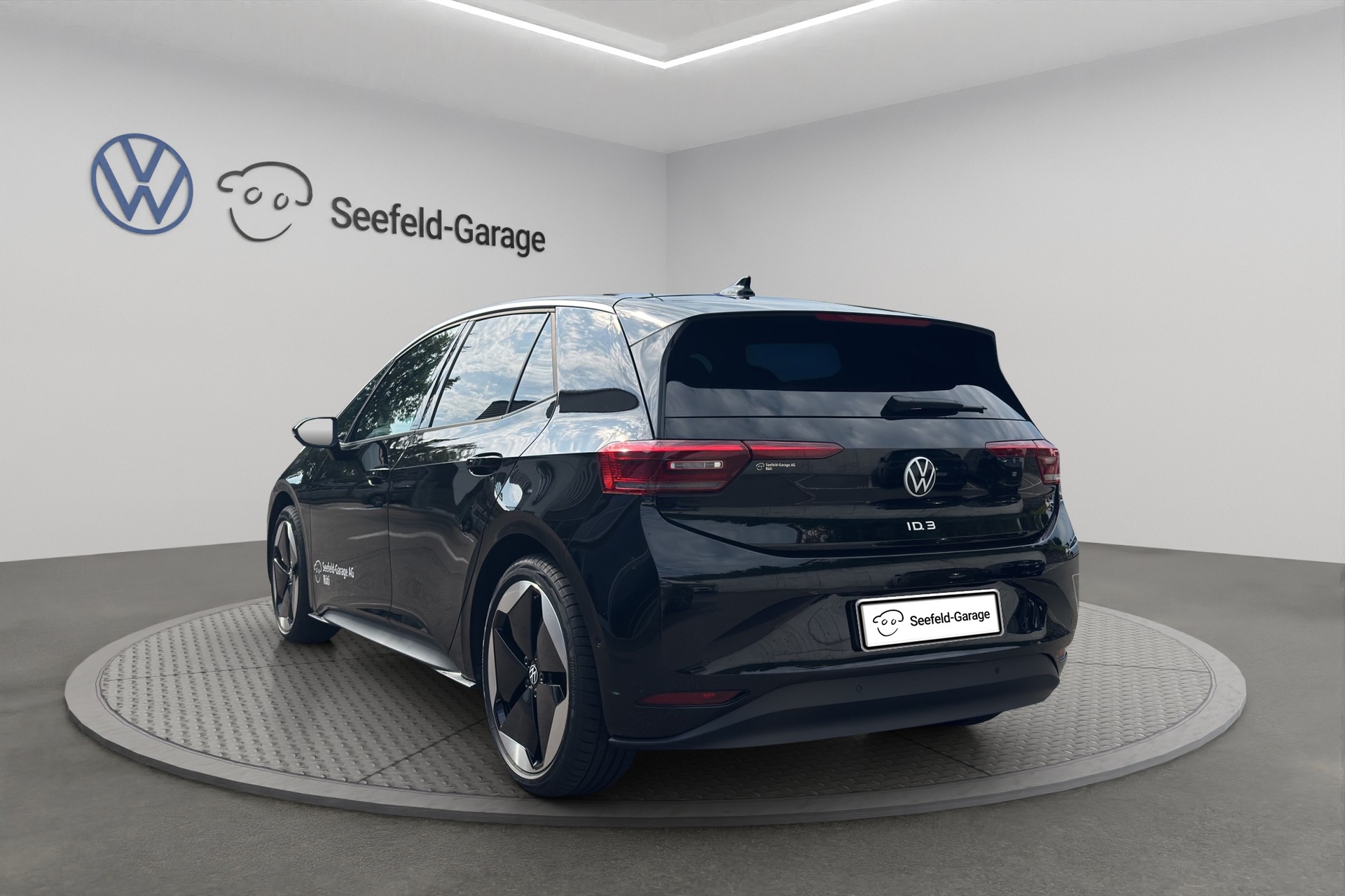 VW ID.3 Pro S 79 kWh Pro S United-image-3