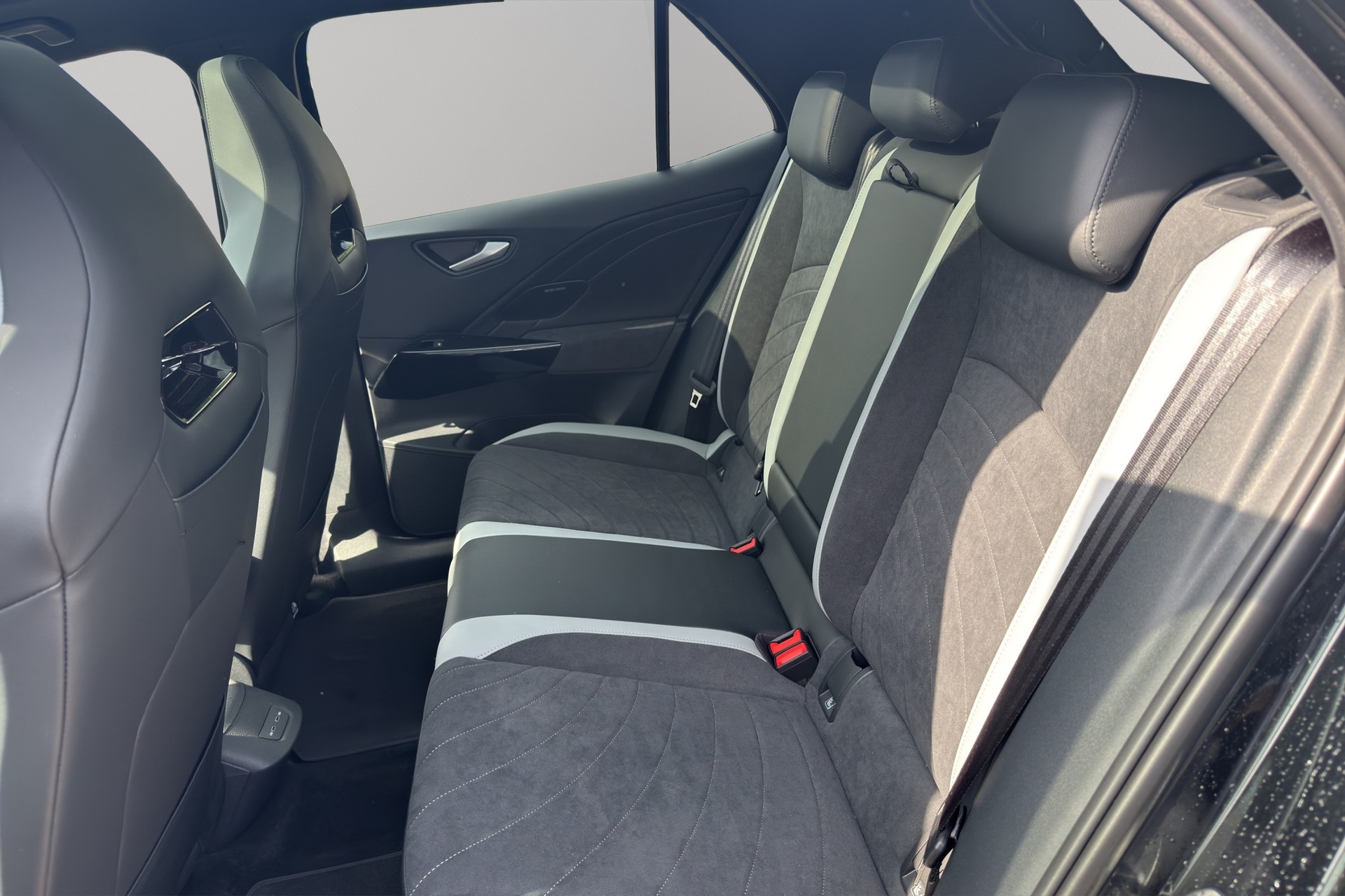 VW ID.3 Pro S 79 kWh Pro S United-image-5