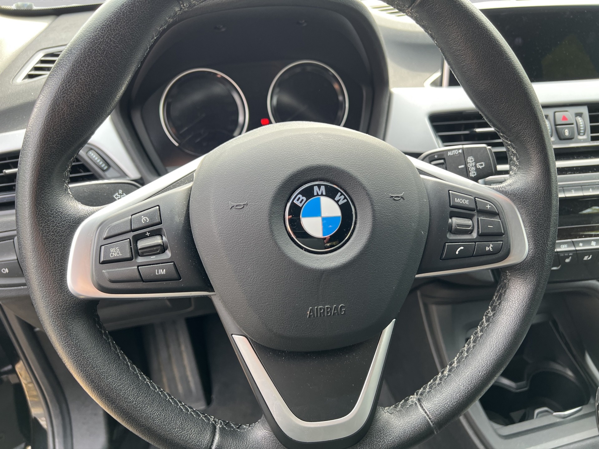 BMW X1 xDrive 18d xLine Steptronic-image-13