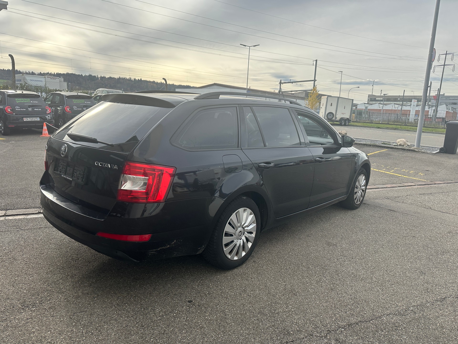 SKODA Octavia Combi 1.4 TSI Ambition-image-5