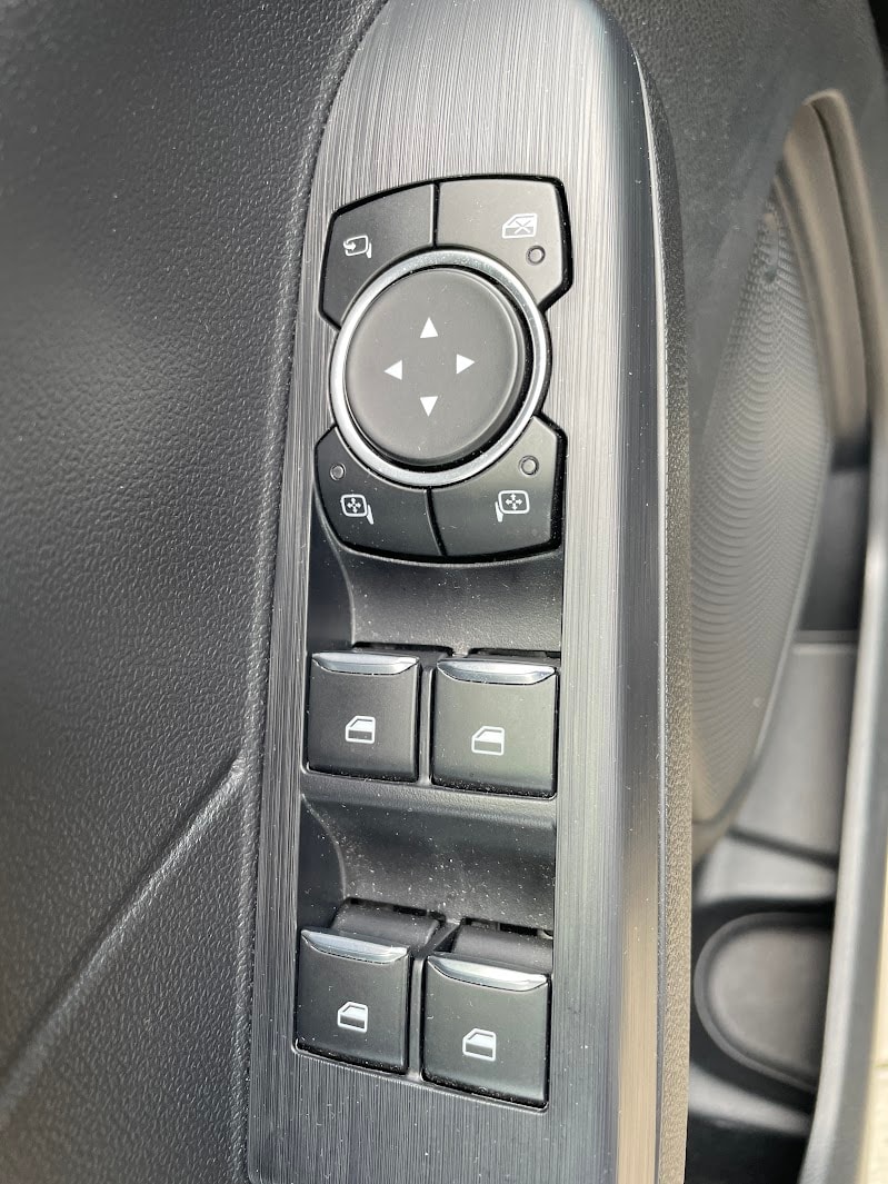 FORD Kuga 2.5 Plug-in Hybrid Active X-image-10