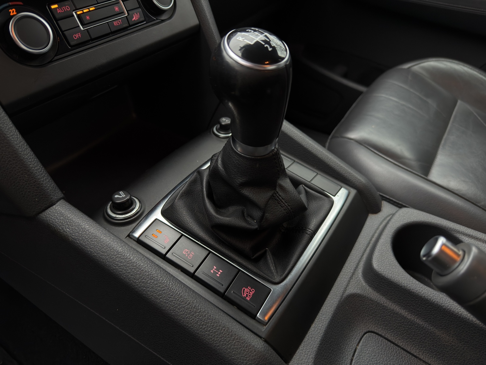VW Amarok 2.0 BiTDI Highline 4Motion-image-12
