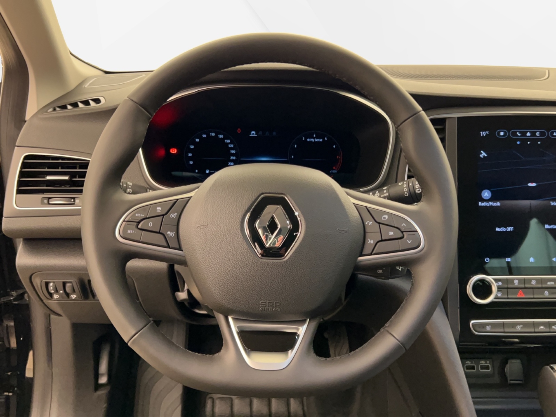 RENAULT Megane Grandtour techno TCe 140 EDC-image-5