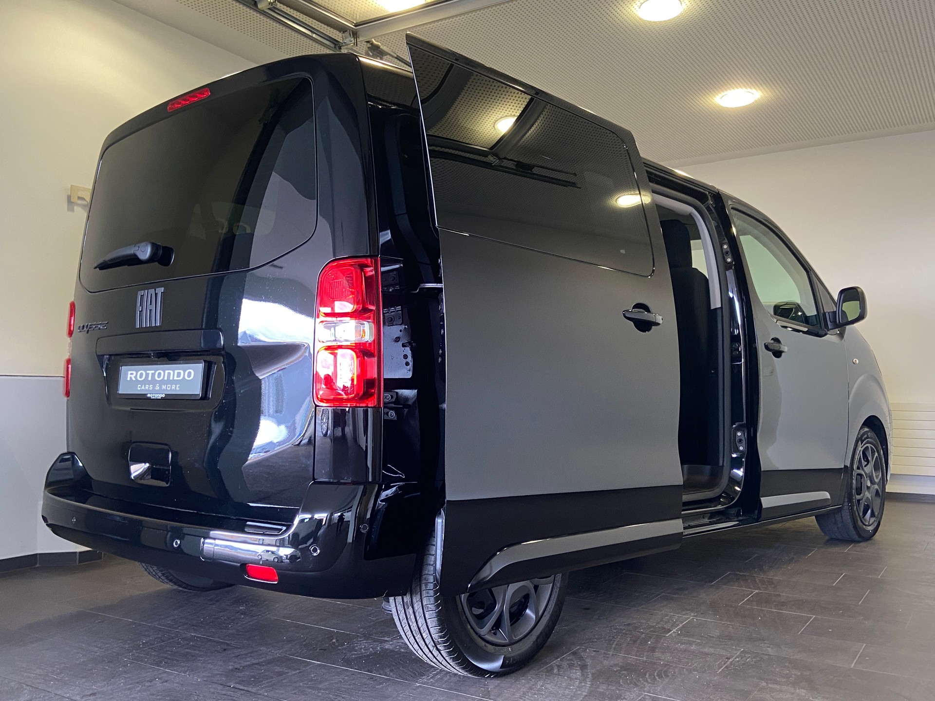 FIAT Ulysse M 2.2 JTD Business L2 9-Plätze-showroom-element-3