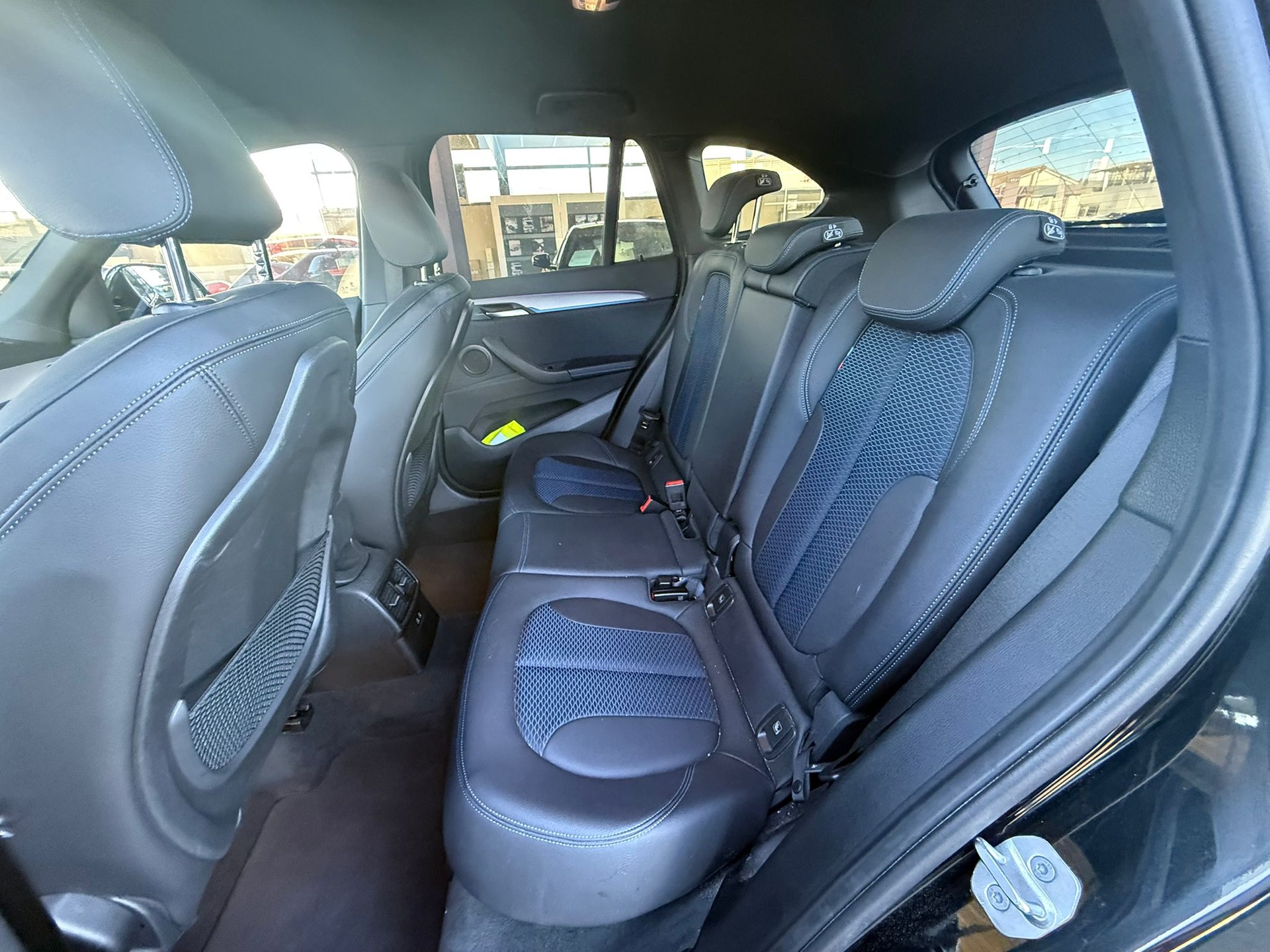 BMW X1 sDrive 18i Steptronic M Sport DSK-image-8