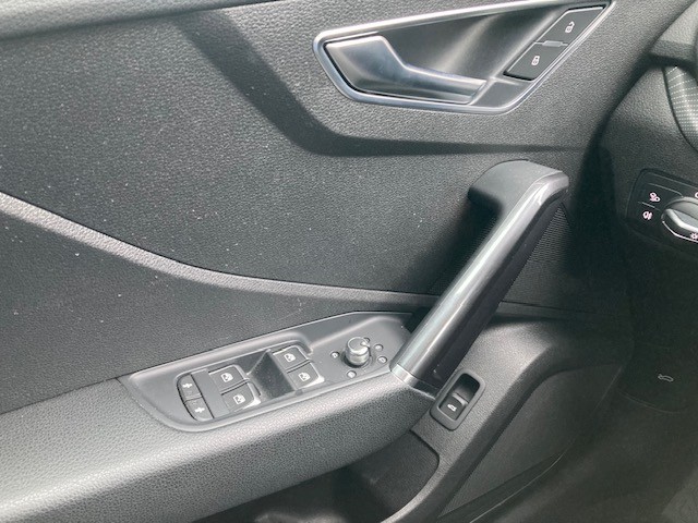 AUDI Q2 35 TDI quattro Sport Attraction S-tronic-image-10