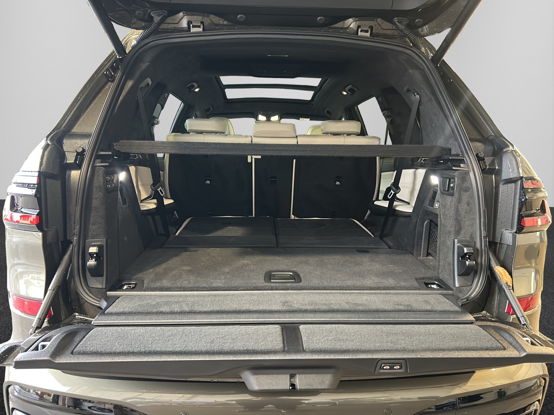 BMW X7 xDrive 48V 40i M Sport Pro Steptronic-image-22