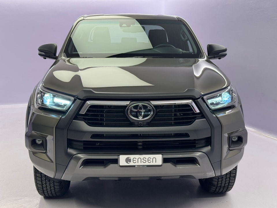 Hilux Double Cab 2.8 D-4D MHEV 204 Invincible 4x4