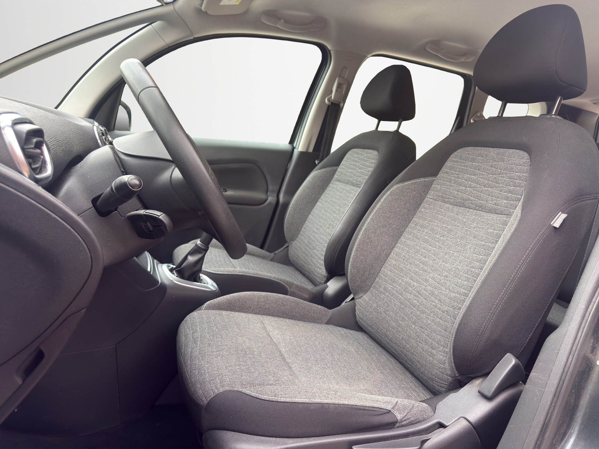 CITROEN C3 Picasso 1.2-image-8