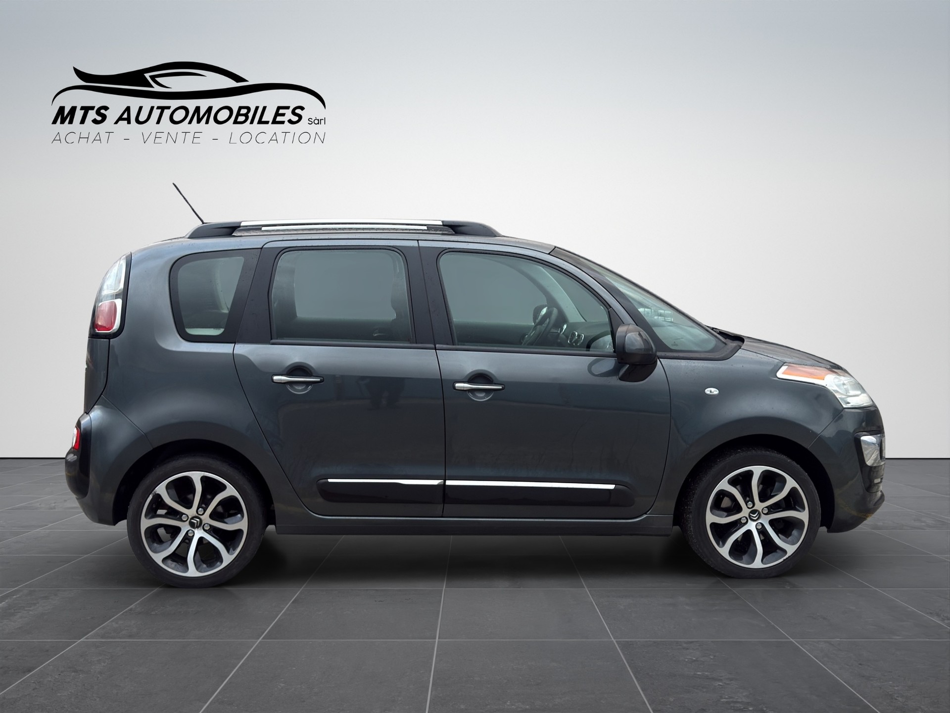 CITROEN C3 Picasso 1.2-image-6