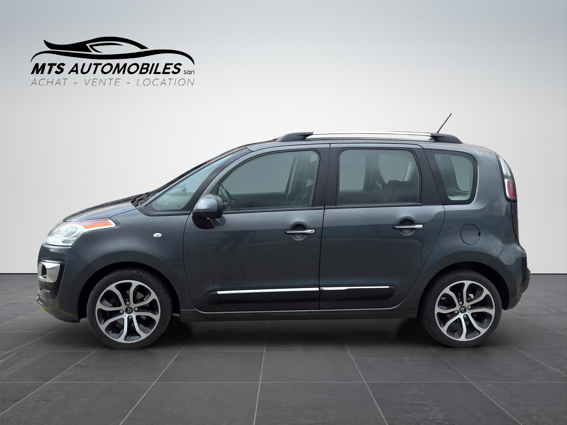 CITROEN C3 Picasso 1.2-image-2