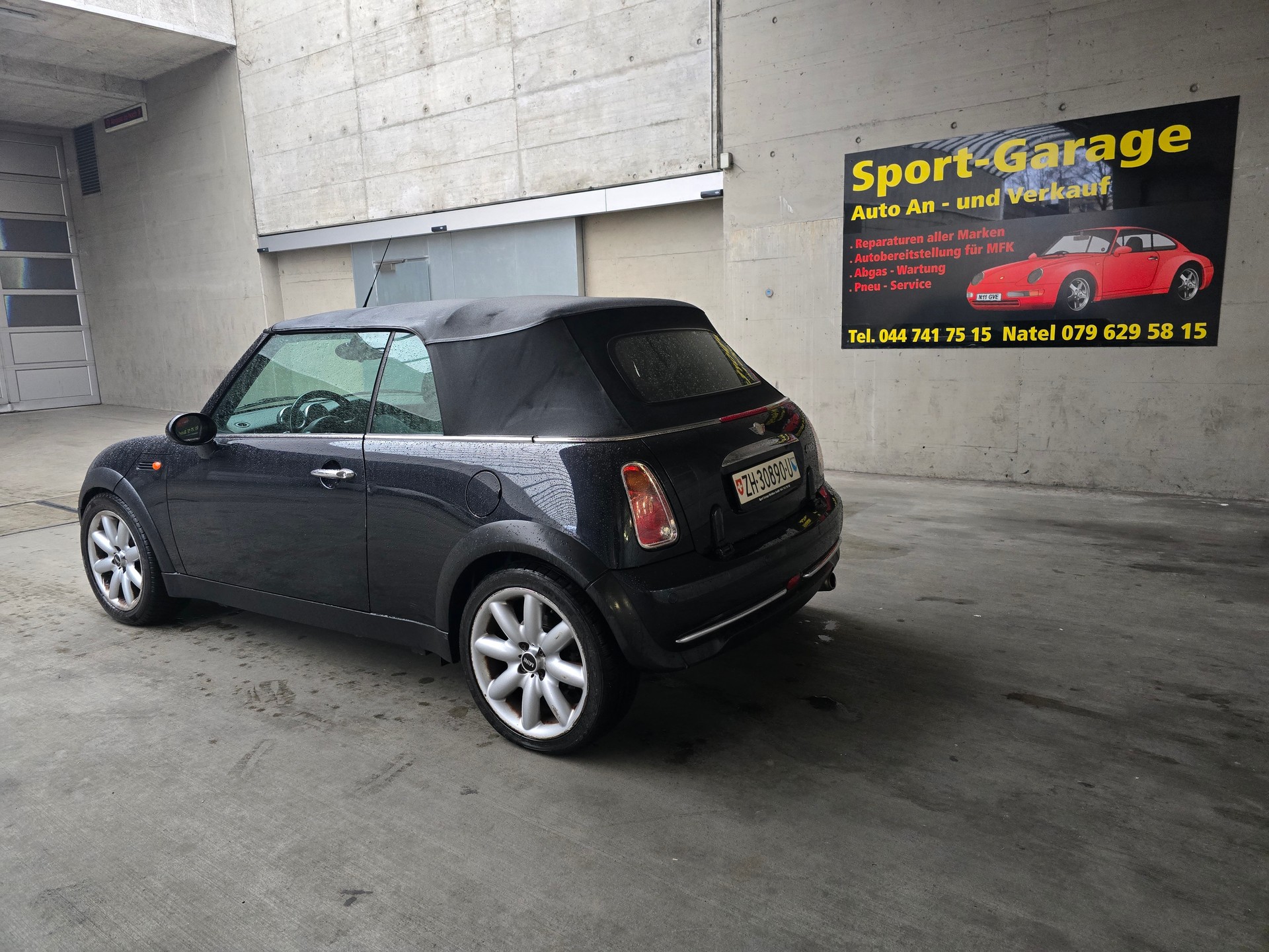 MINI Cooper Cabriolet-image-3