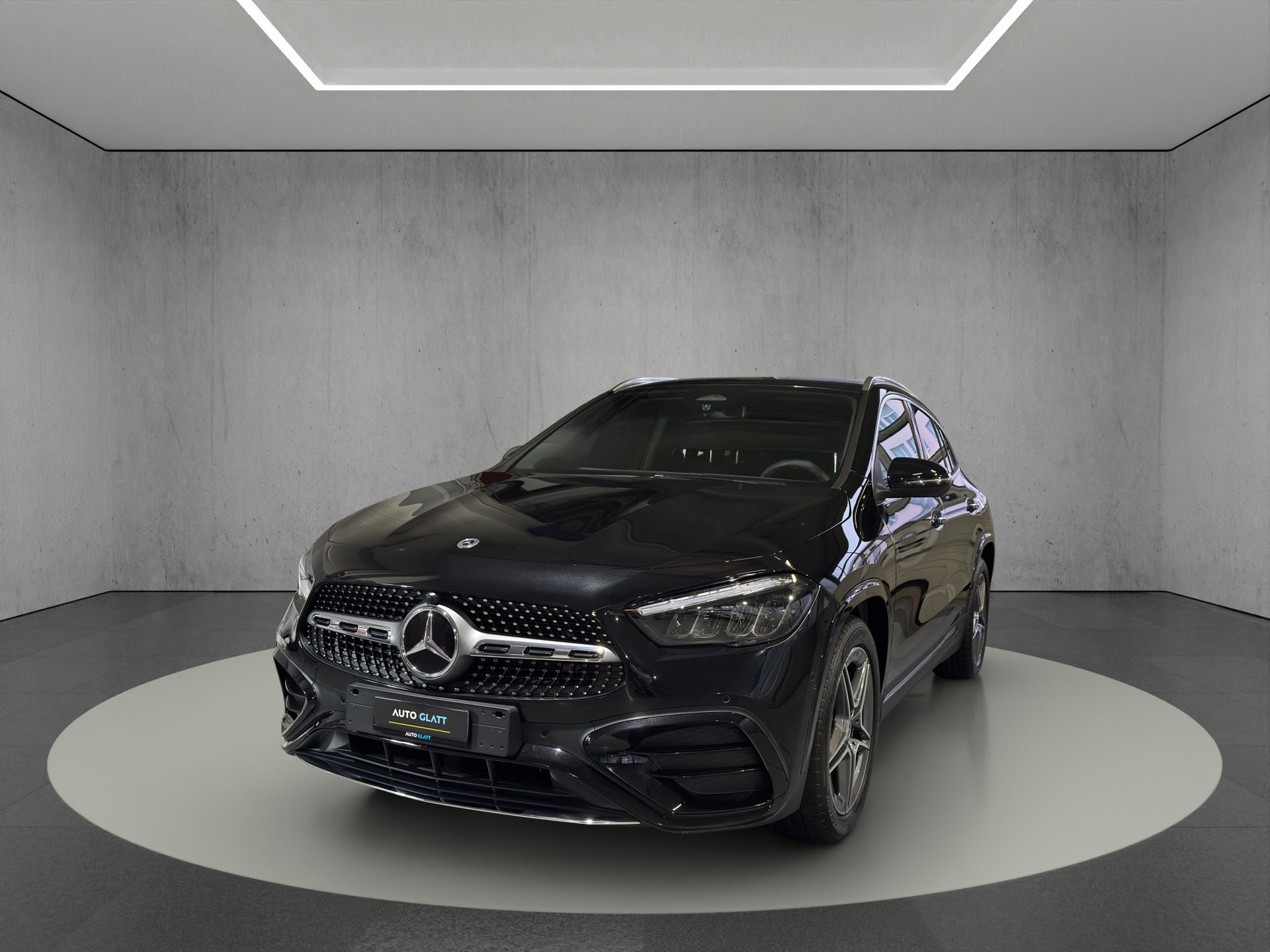 MERCEDES-BENZ GLA 200 AMG Line "AHK-Distronic"-image-25