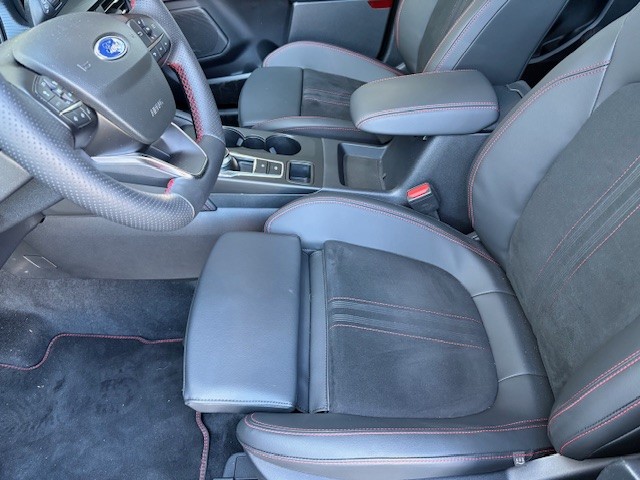 FORD Kuga 2.5 PHEV ST-Line X FWD-image-11