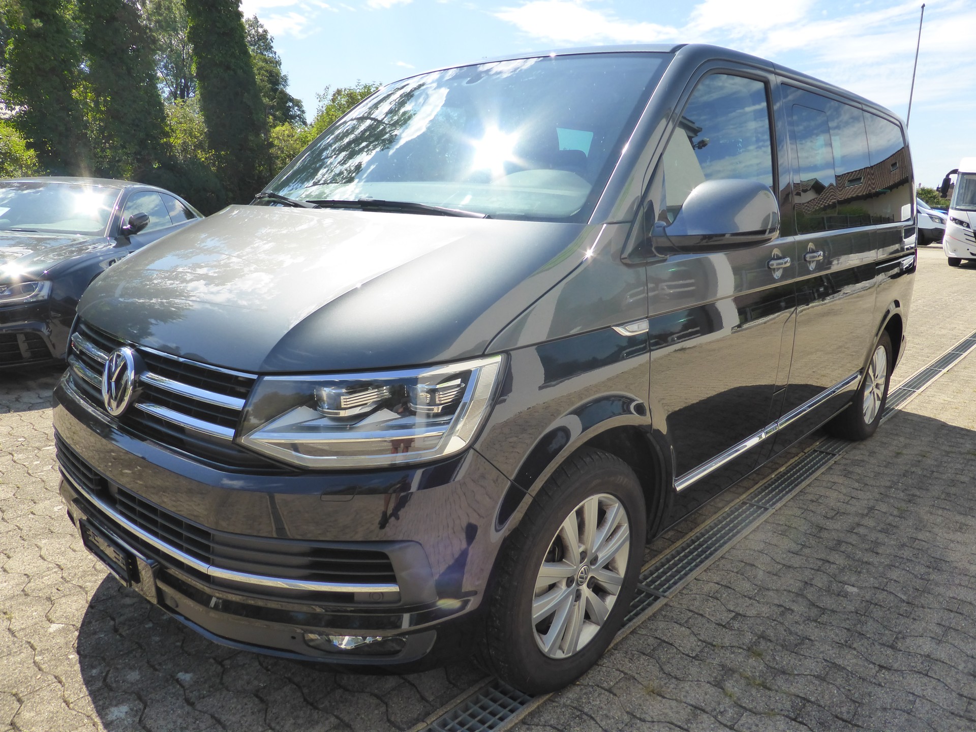 VW T6.1 Multivan 2.0 Bi-TDI Highline Liberty DSG-image-3