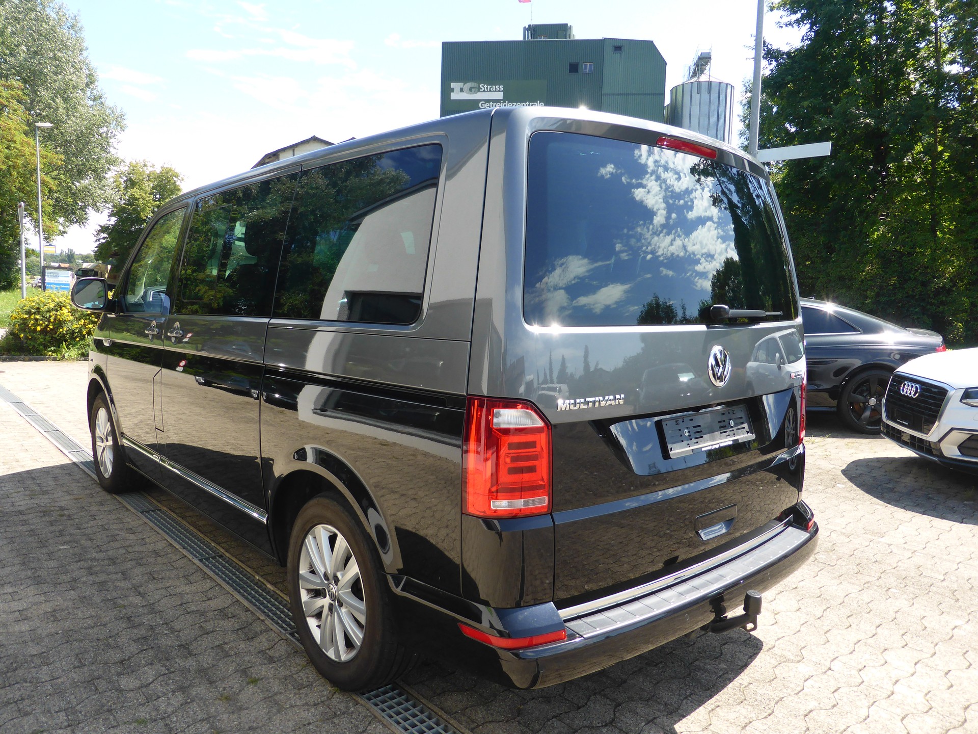 VW T6.1 Multivan 2.0 Bi-TDI Highline Liberty DSG-image-7