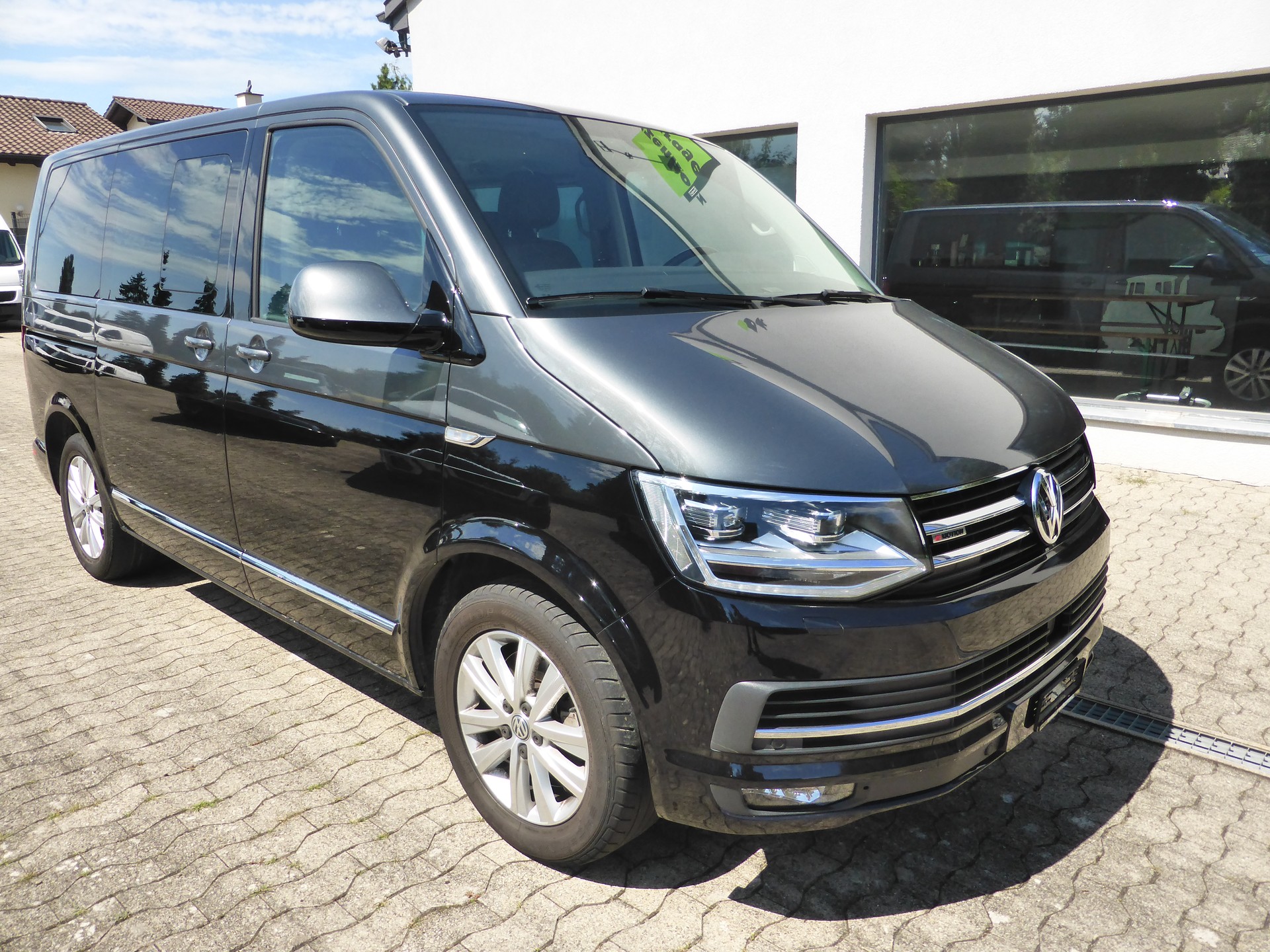 VW T6.1 Multivan 2.0 Bi-TDI Highline Liberty DSG-image-2