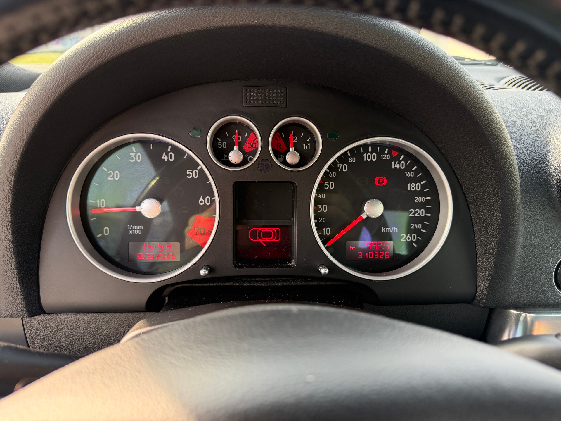 AUDI TT Coupé 1.8 T-image-12