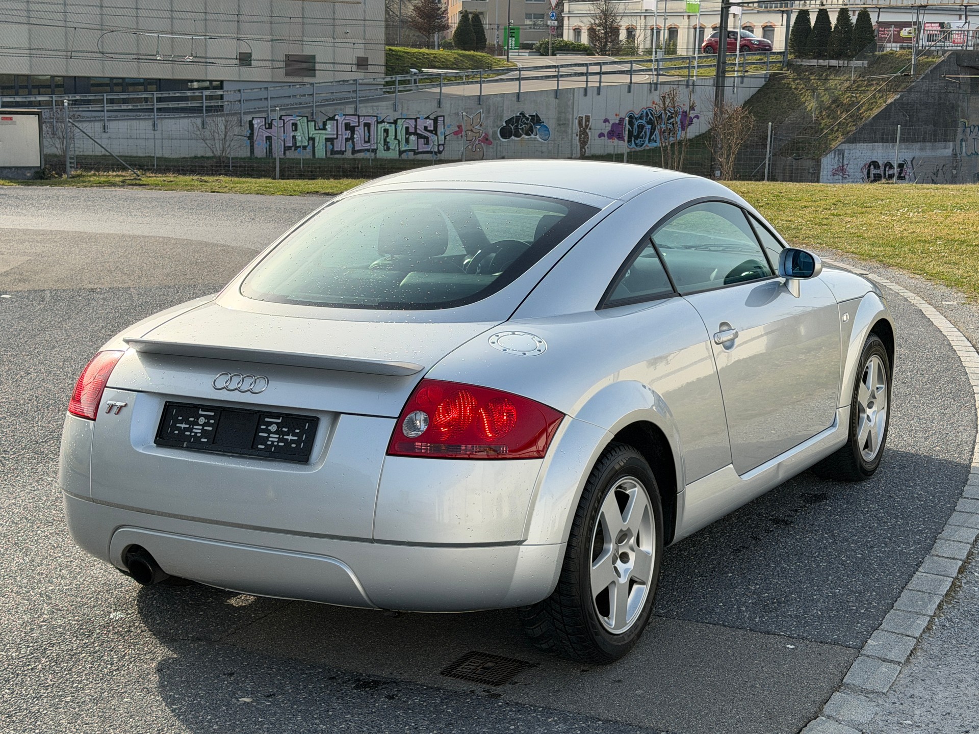 AUDI TT Coupé 1.8 T-image-5