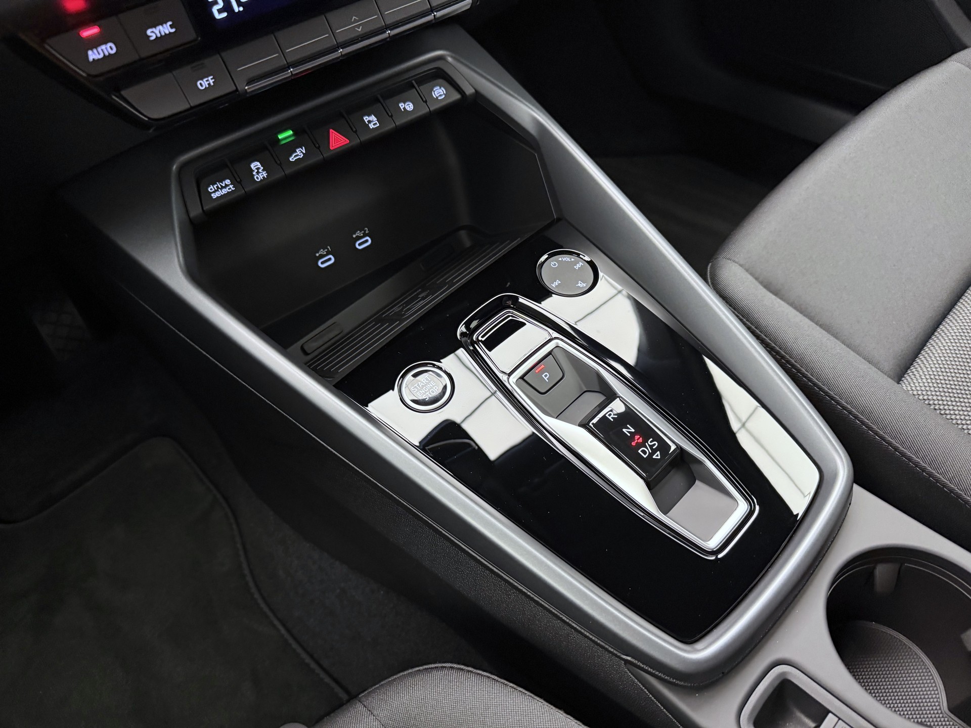 AUDI A3 Sportback TFSI e 150 kW Attraction S-tronic-image-11