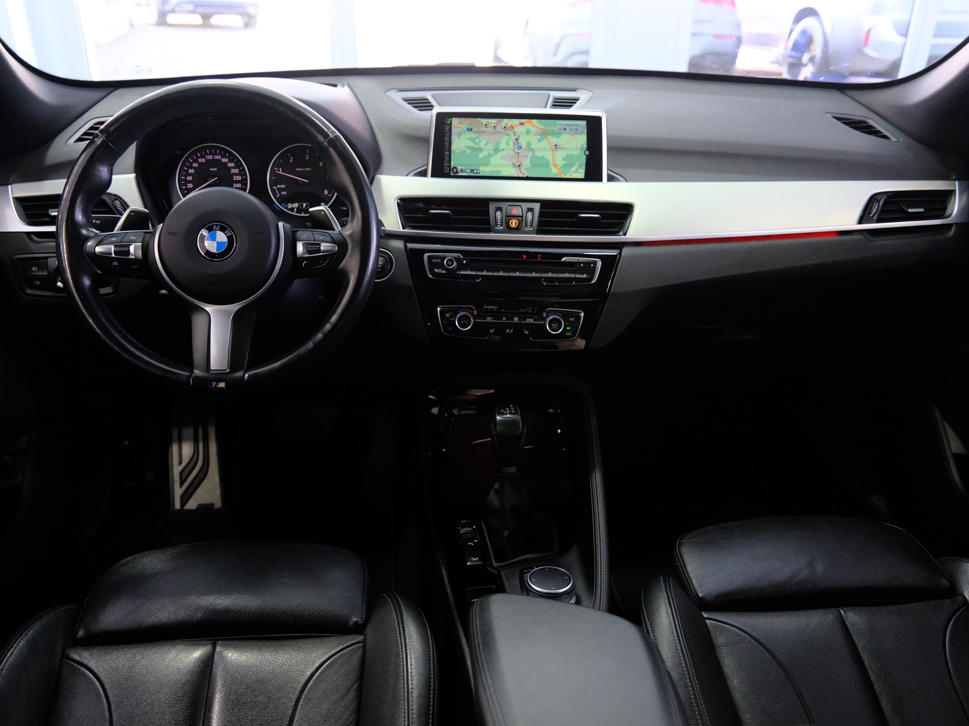 BMW X1 xDrive 25d M Sport Steptronic-image-12