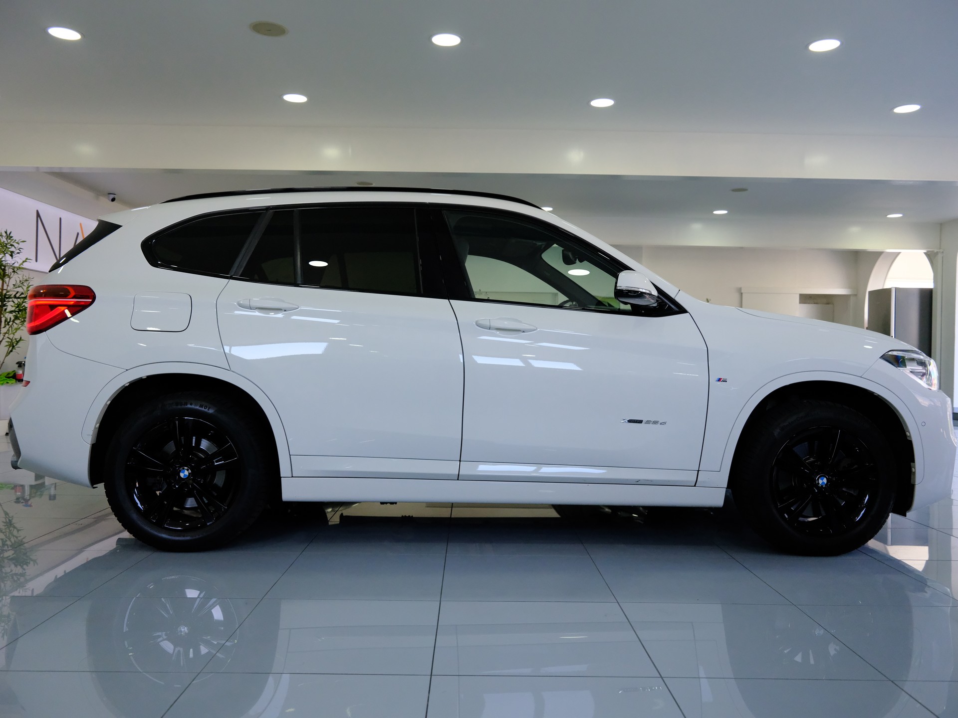 BMW X1 xDrive 25d M Sport Steptronic-image-7