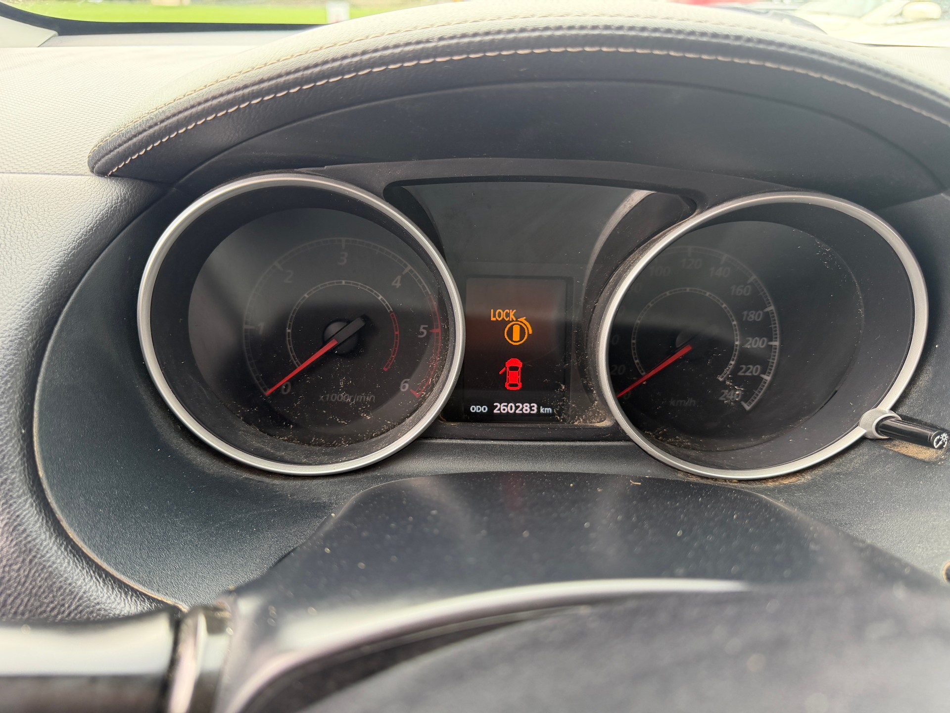 MITSUBISHI Outlander 2.2 DID Navigator 4WD TC-SST-image-10