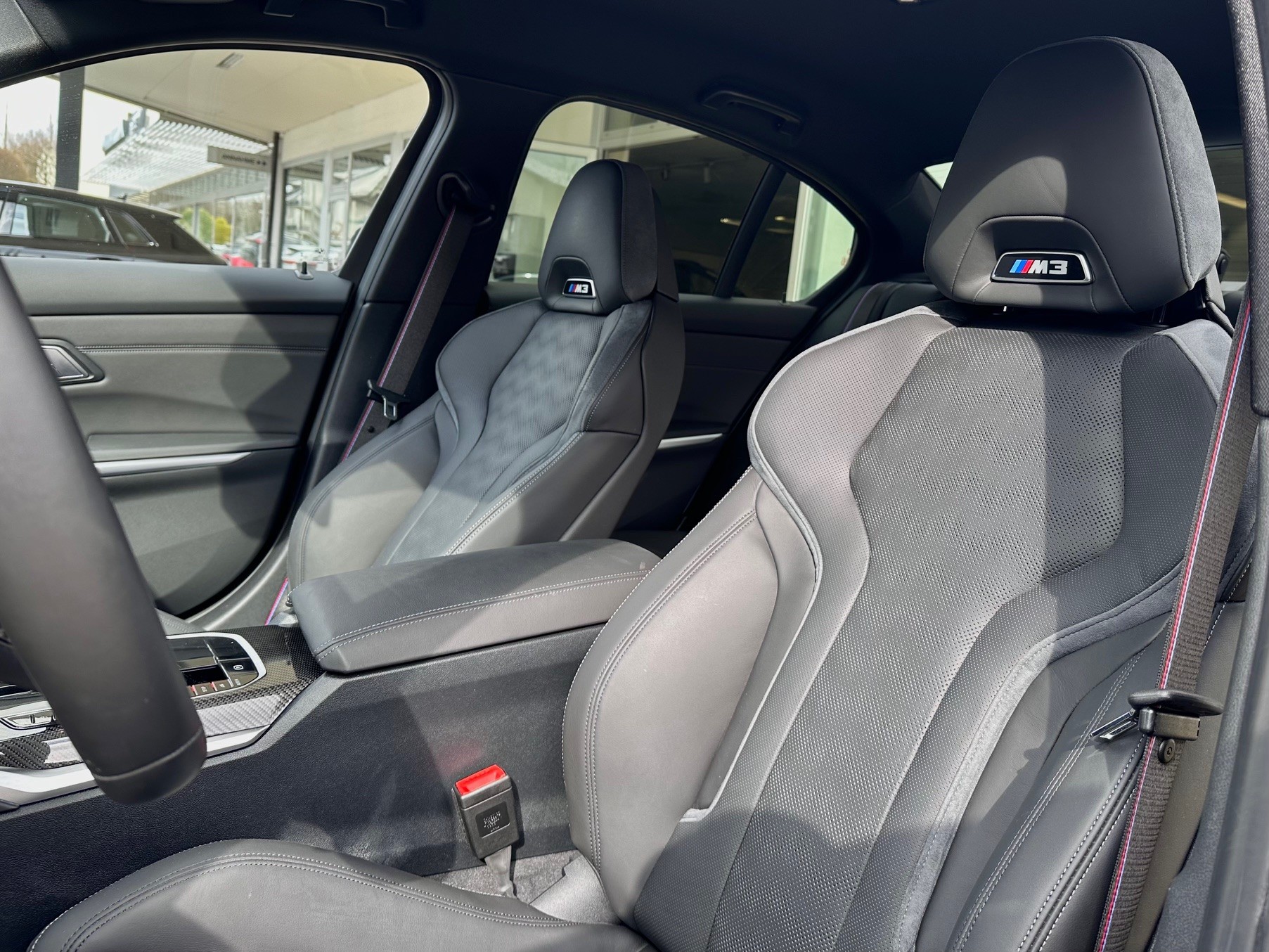 BMW M3 Competition M xDrive-image-8
