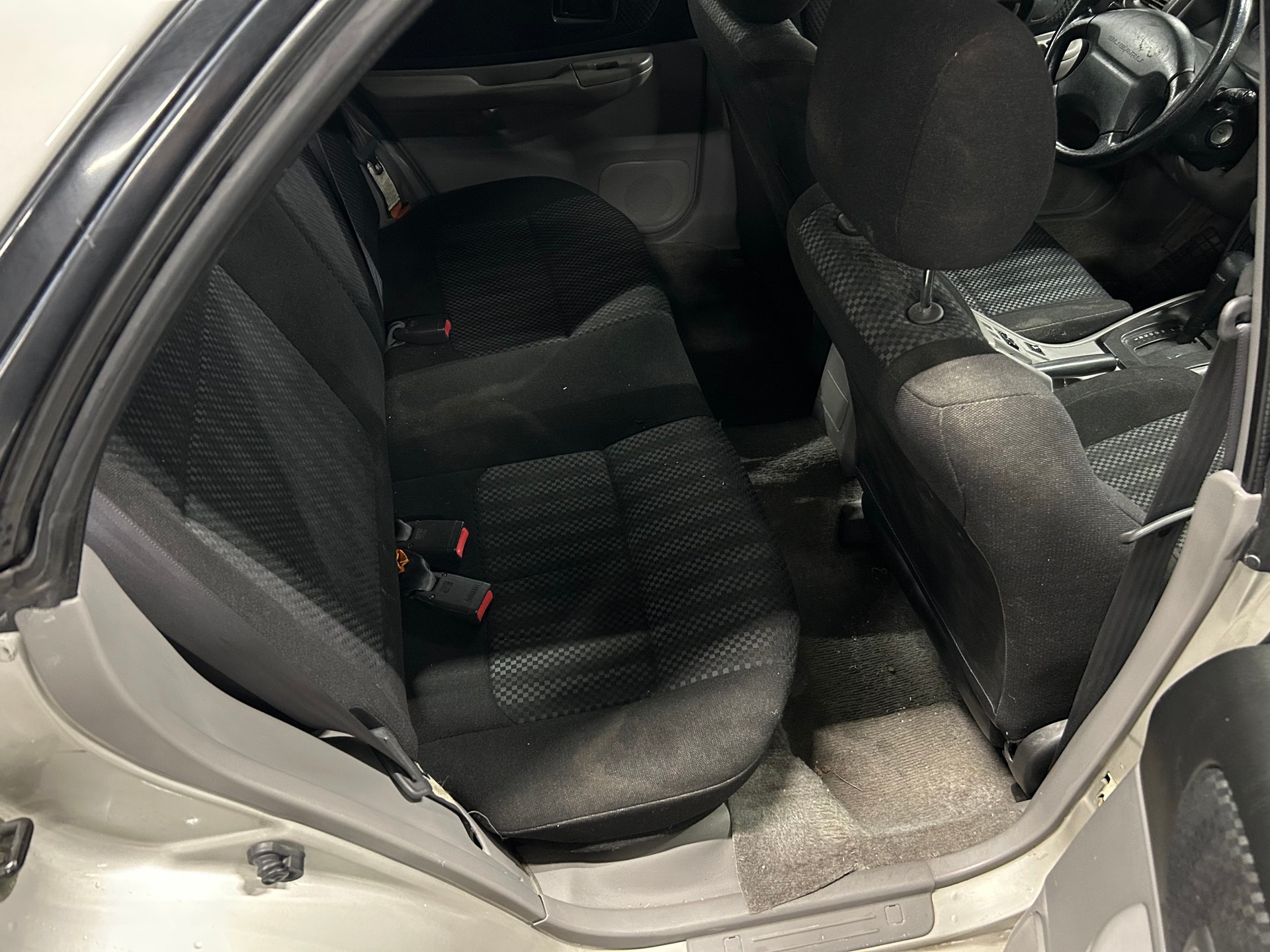SUBARU Impreza 2.0 Celebration A-image-12