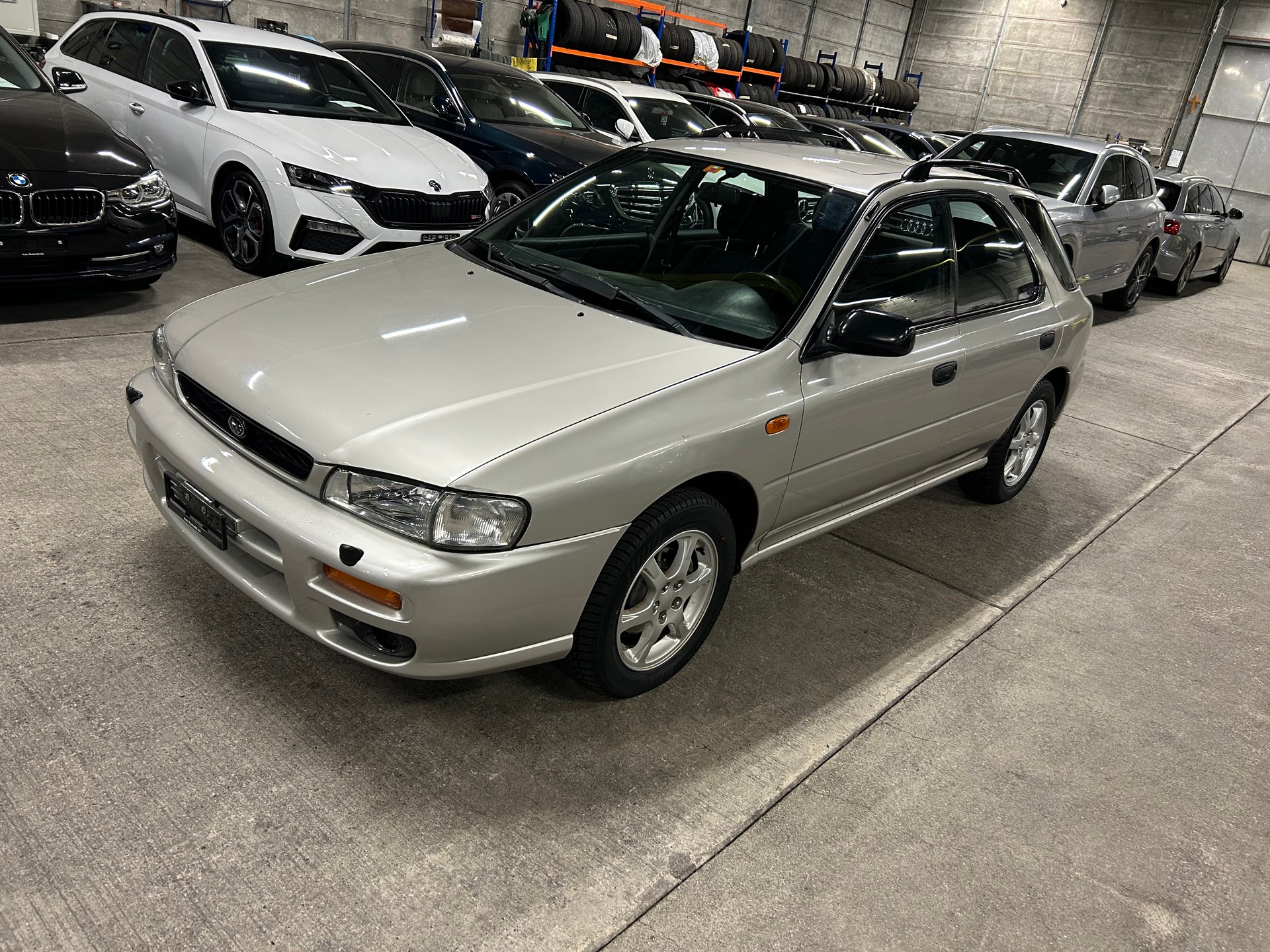 SUBARU Impreza 2.0 Celebration A-image-8