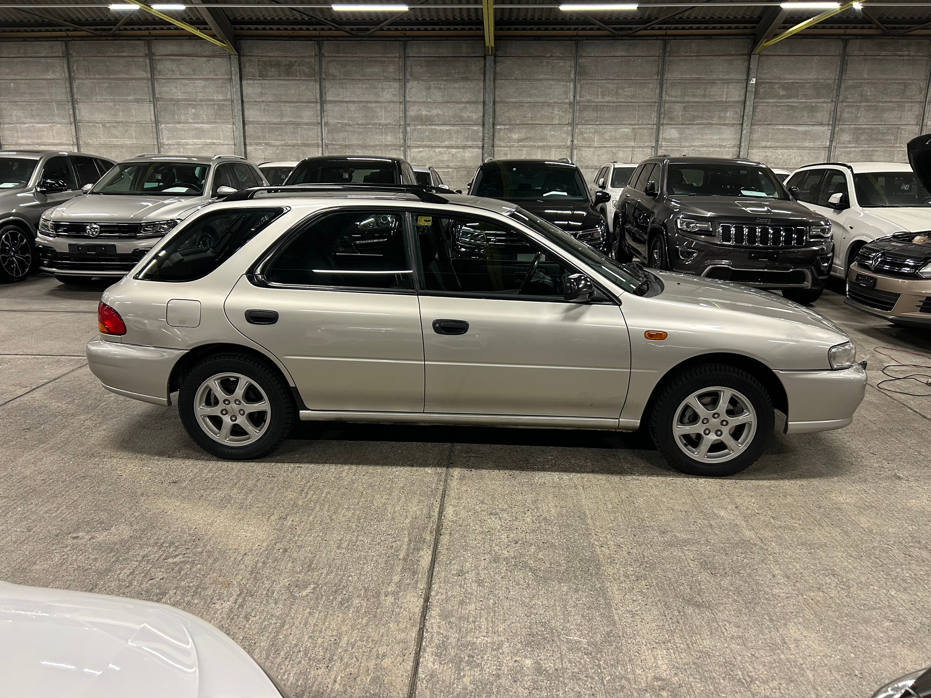 SUBARU Impreza 2.0 Celebration A-image-3