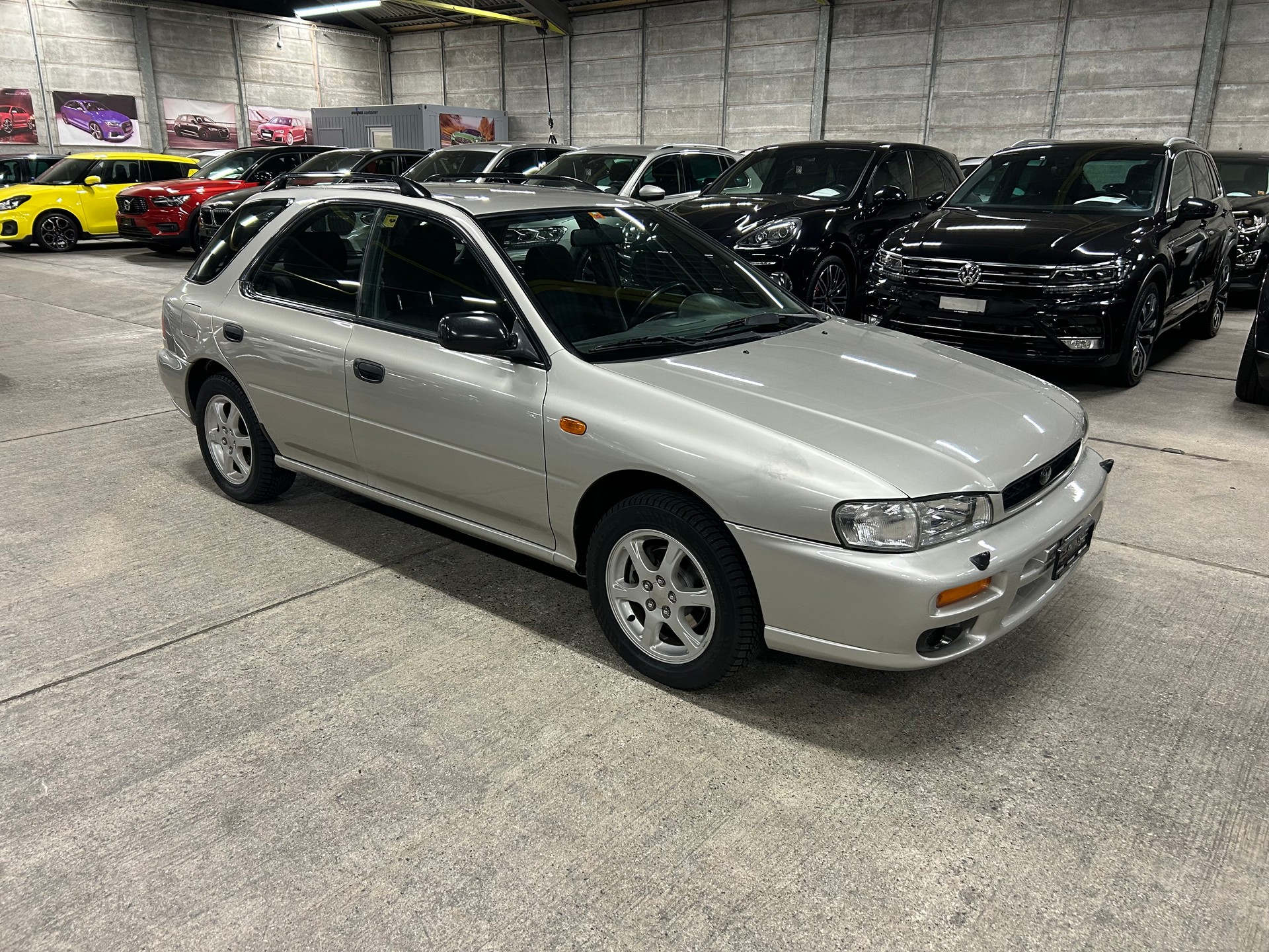 SUBARU Impreza 2.0 Celebration A-image-2