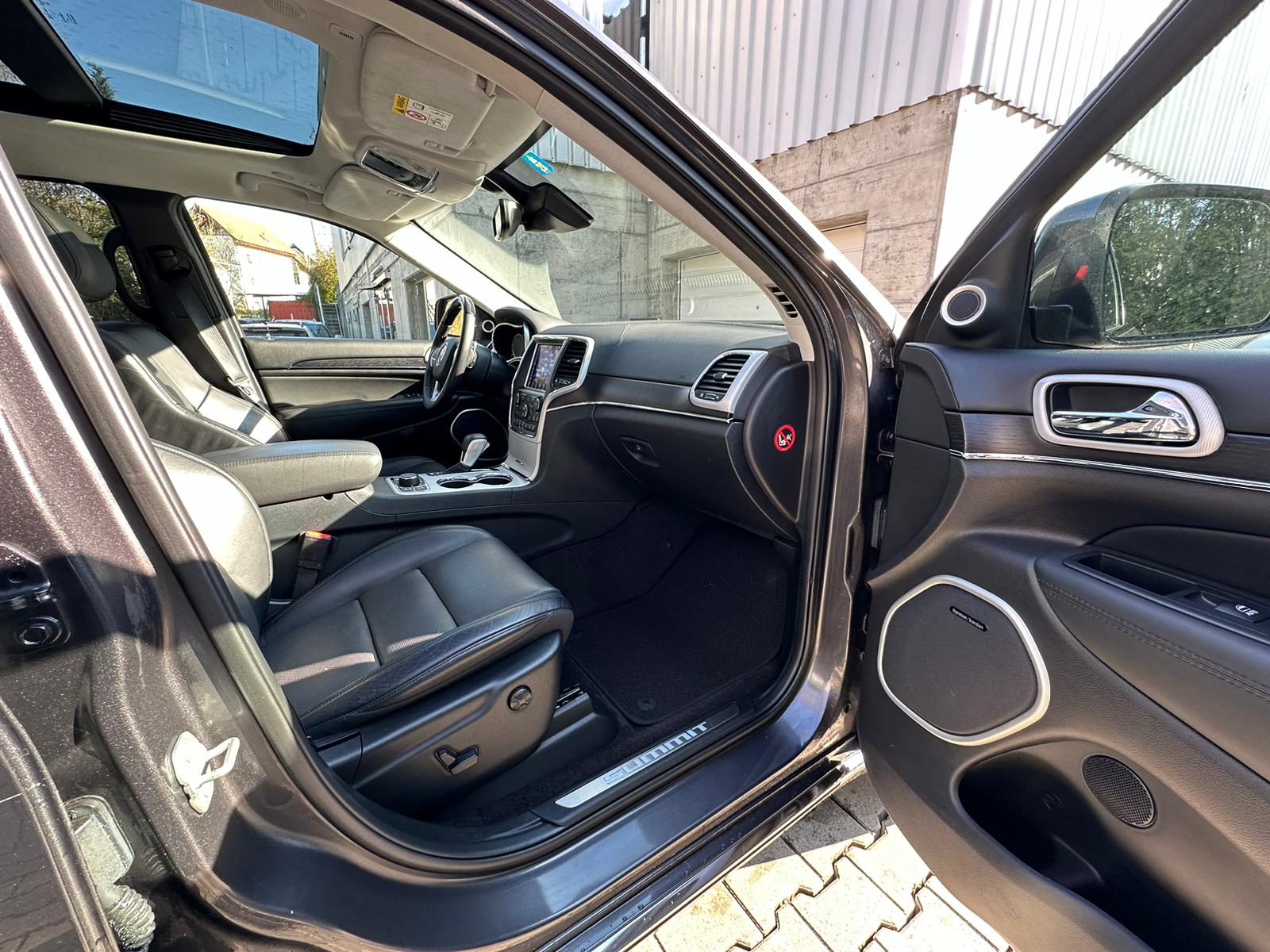 JEEP Grand Cherokee 3.0 CRD Summit Automatic-image-15