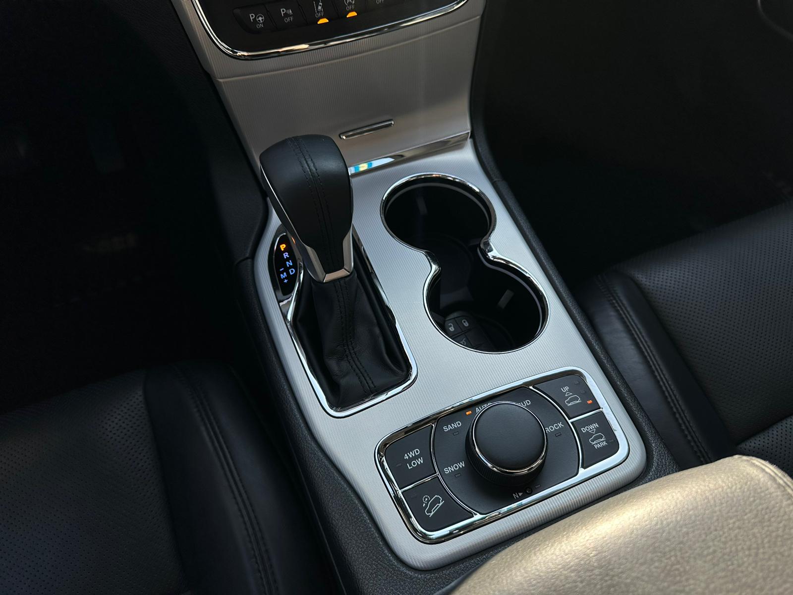 JEEP Grand Cherokee 3.0 CRD Summit Automatic-image-21