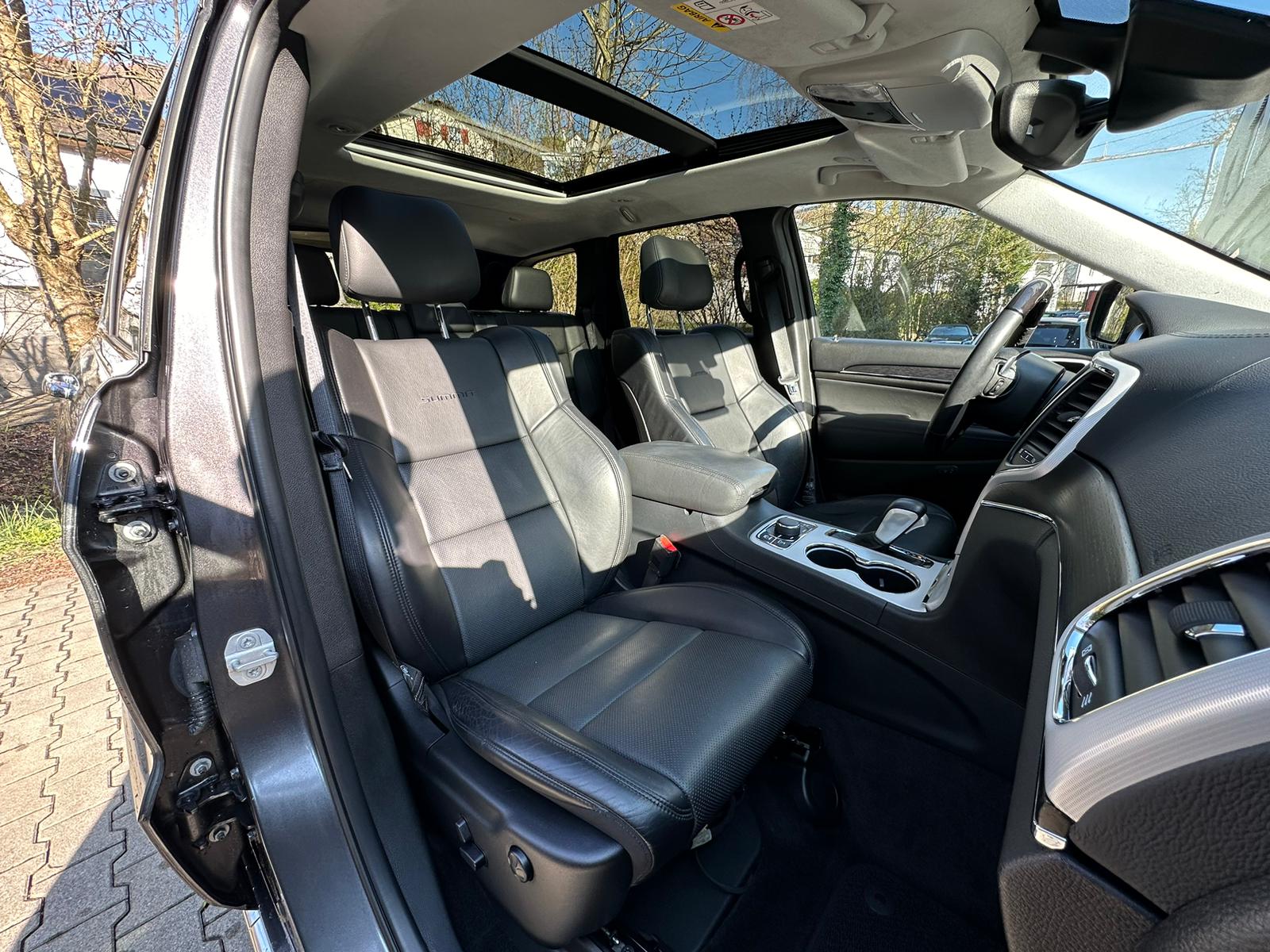 JEEP Grand Cherokee 3.0 CRD Summit Automatic-image-16